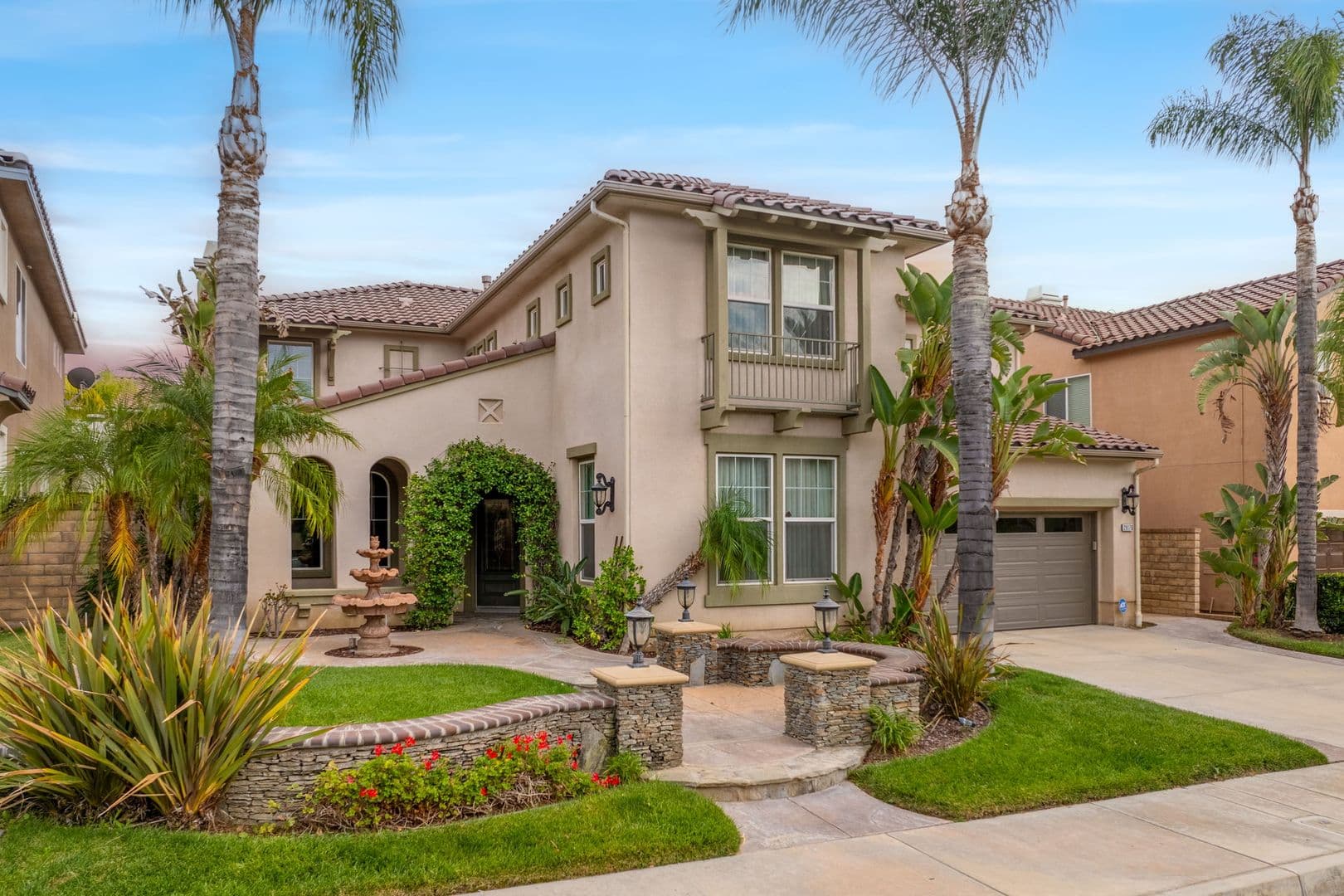 Santa Clarita House: 29176 Valley Oak Place