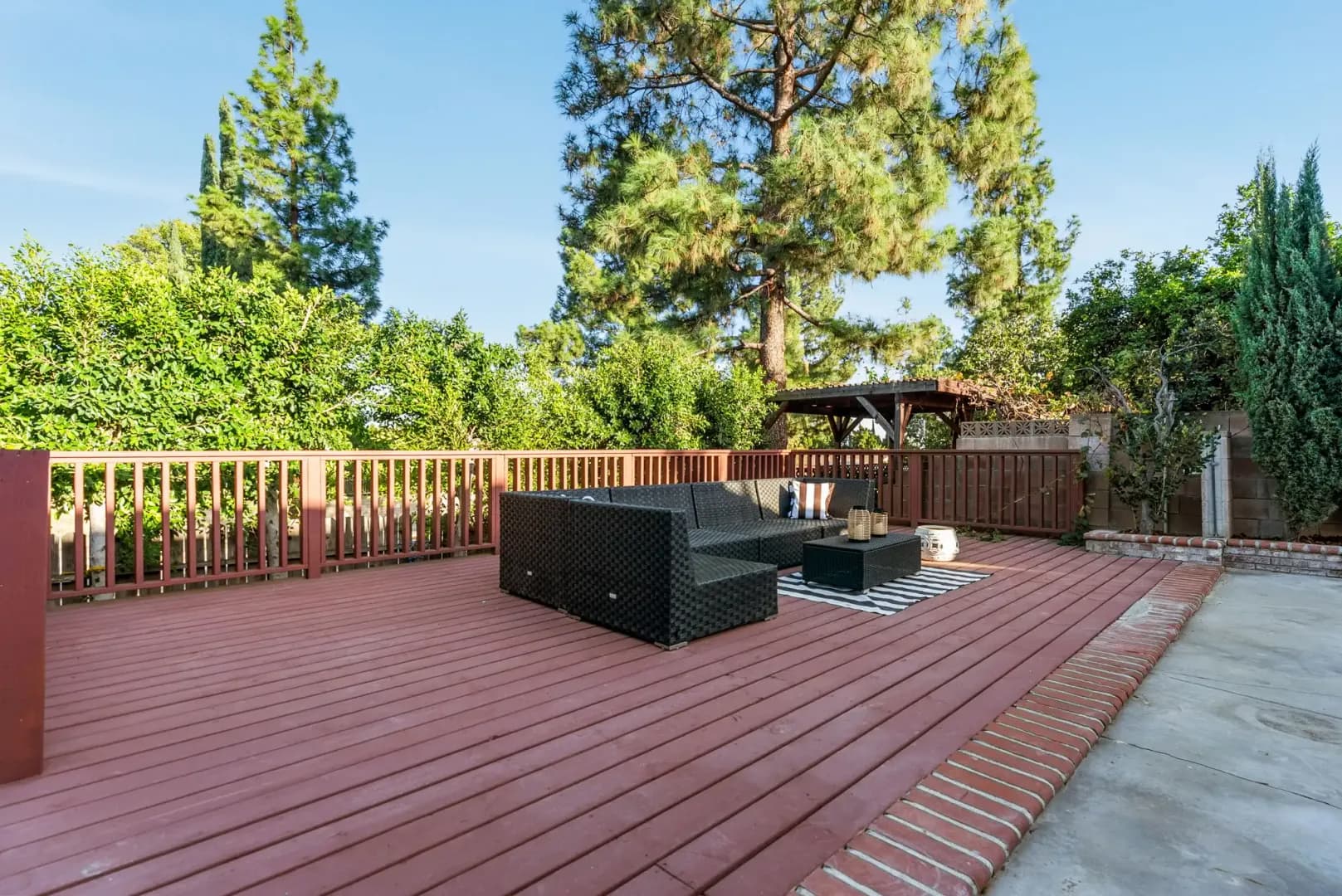 Porter Ranch House: 10856 Topeka Drive