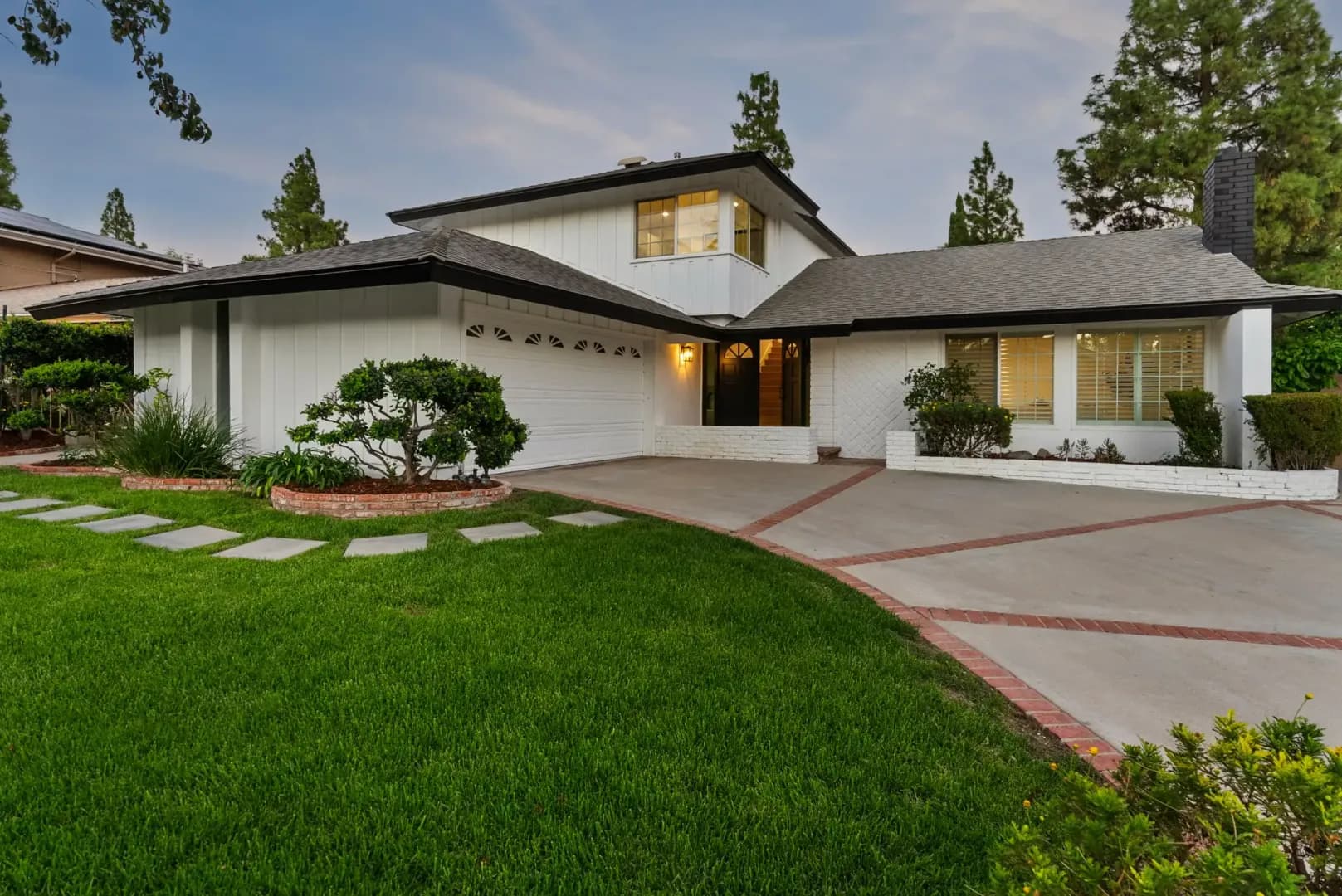Porter Ranch House: 10856 Topeka Drive