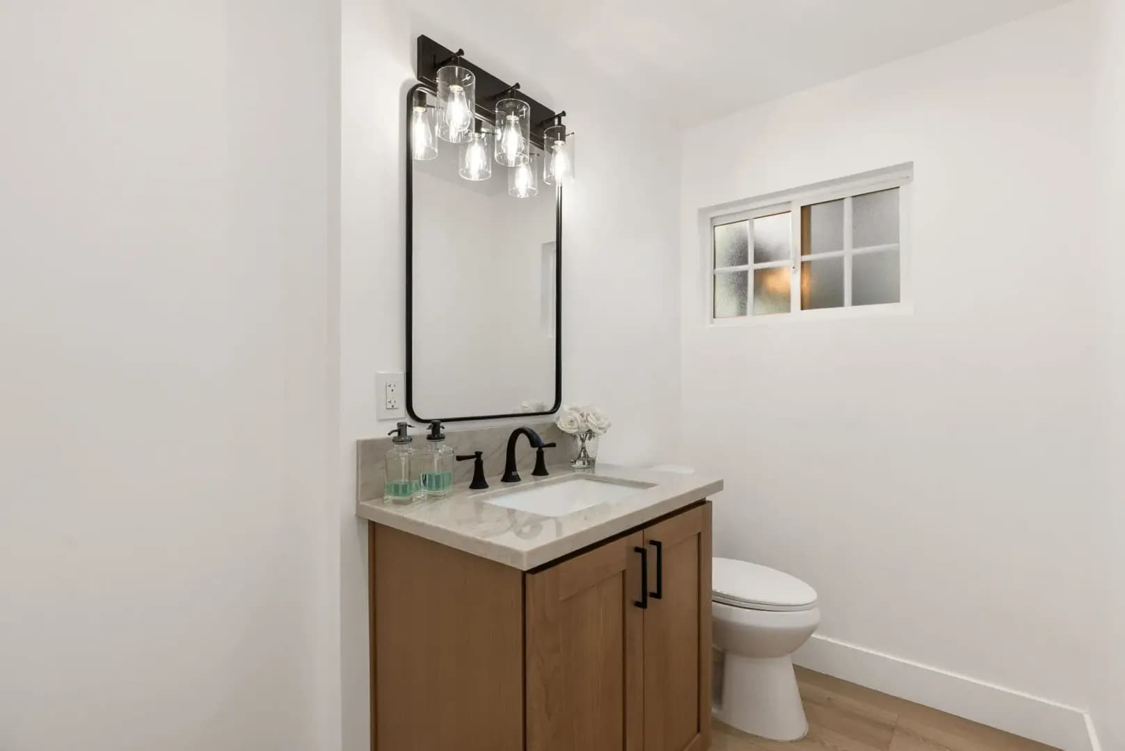 Porter Ranch House: 10856 Topeka Drive