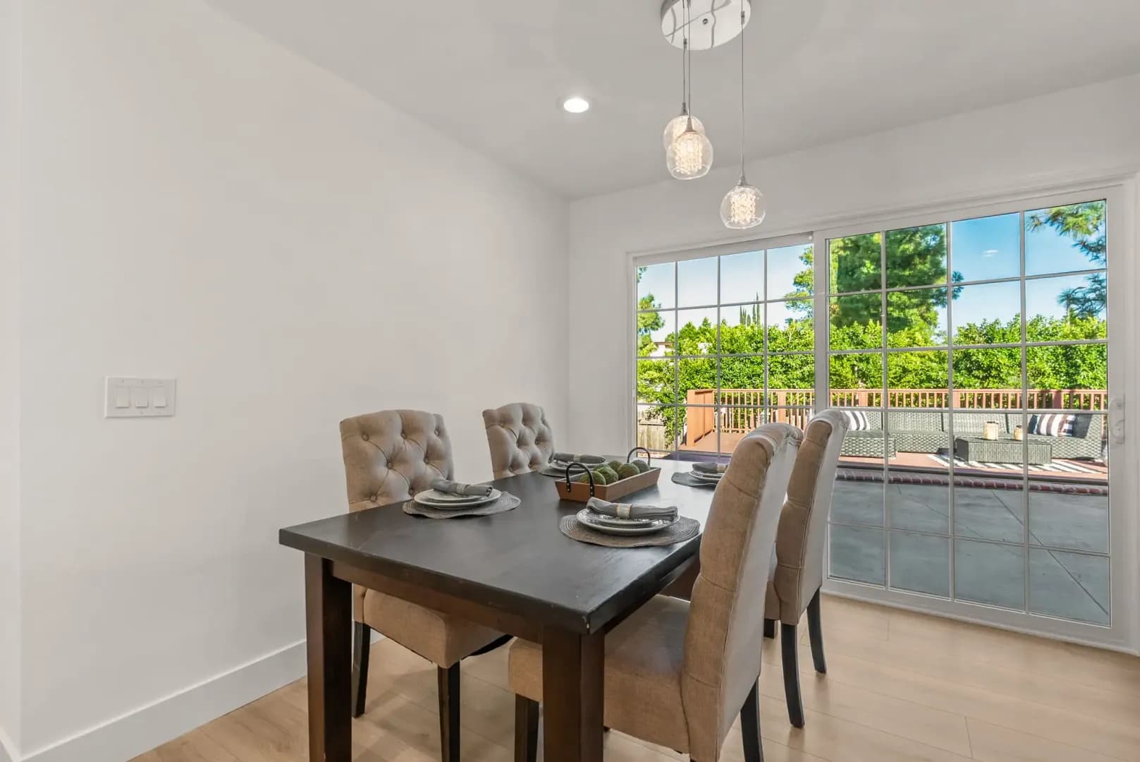 Porter Ranch House: 10856 Topeka Drive
