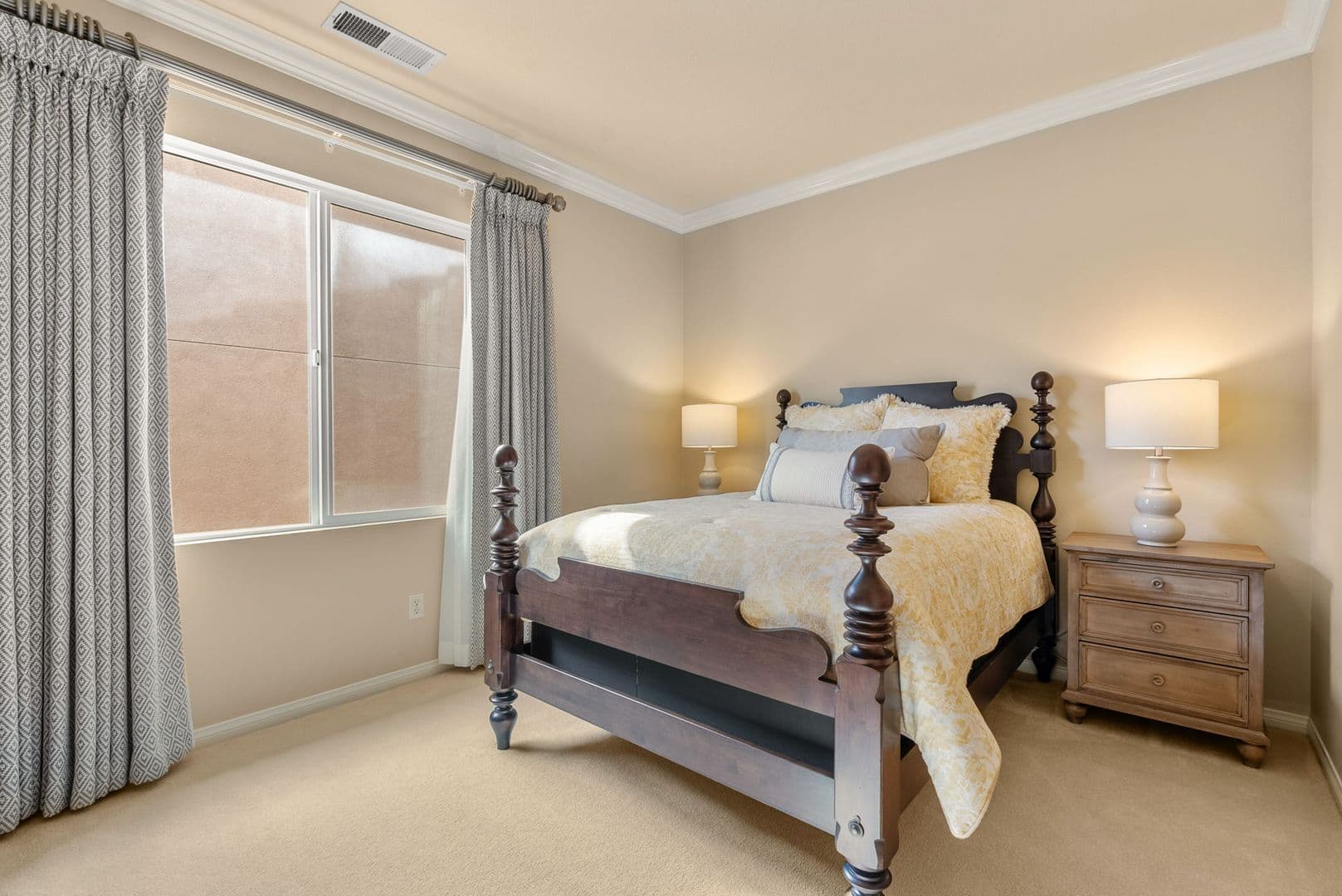 Santa Clarita House: 29176 Valley Oak Place