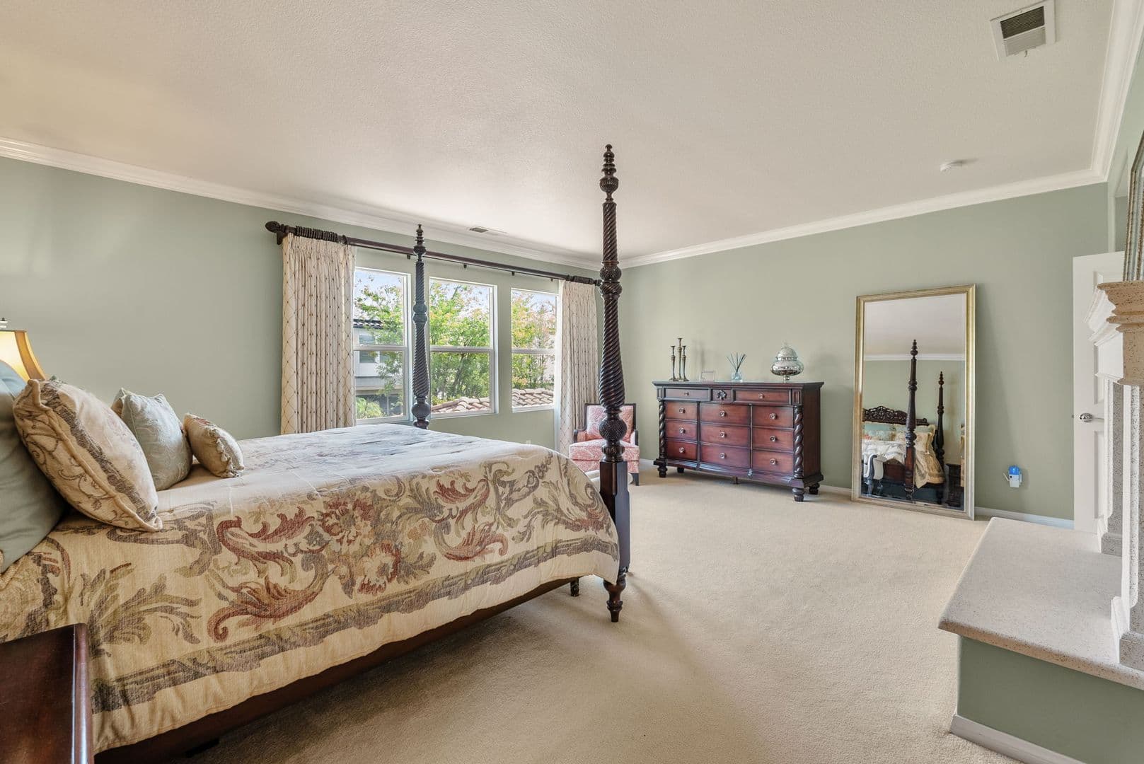 Santa Clarita House: 29176 Valley Oak Place