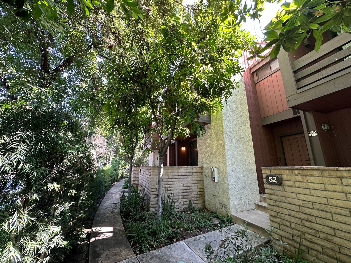 Woodland Hills Townhome: 21930 Marylee Street Unit 53