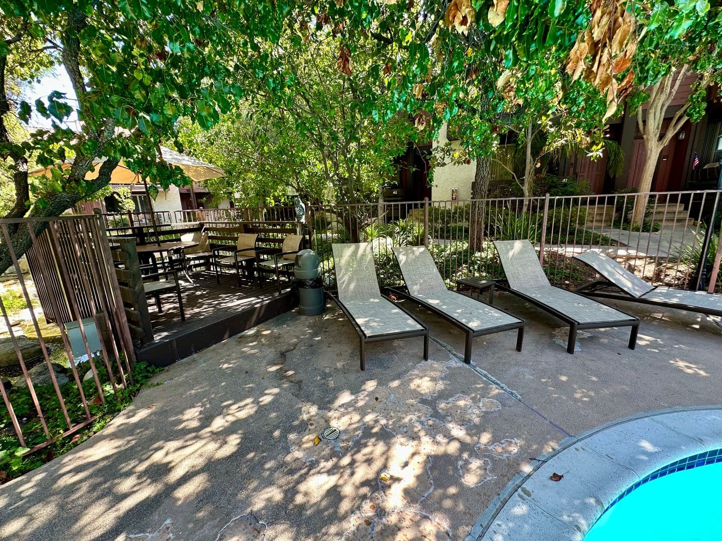 Woodland Hills Townhome: 21930 Marylee Street Unit 53