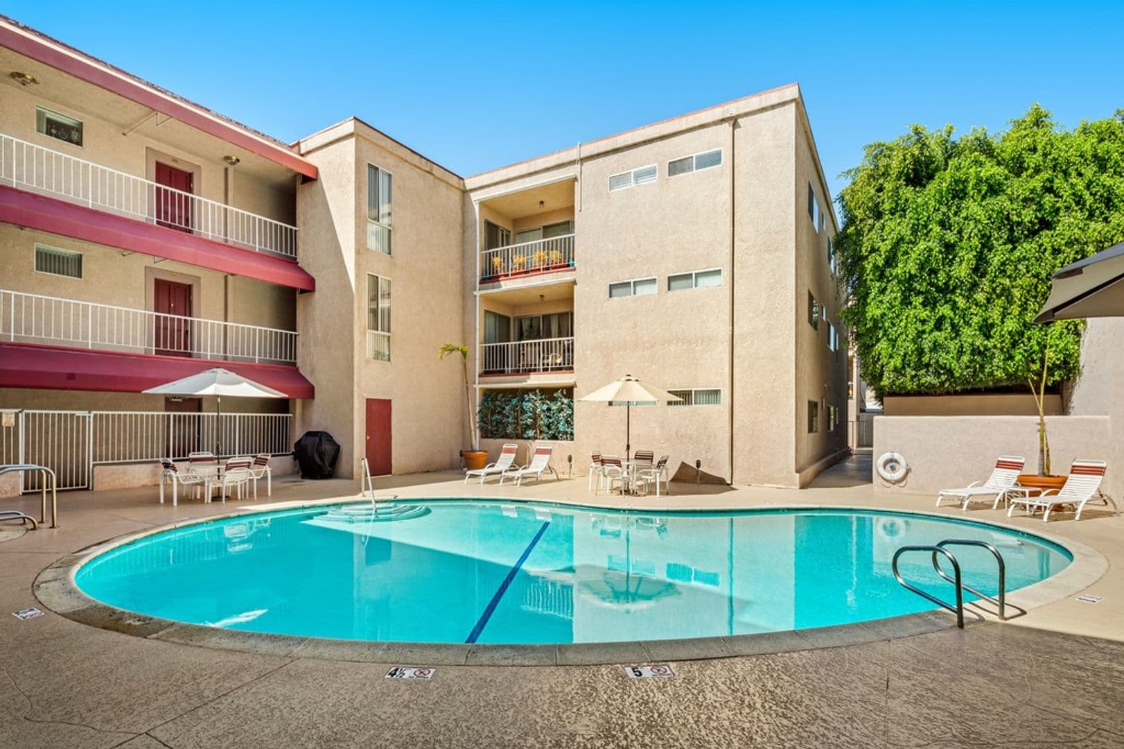 Sherman Oaks Condo: 4487 Colbath Ave., Apt. 301