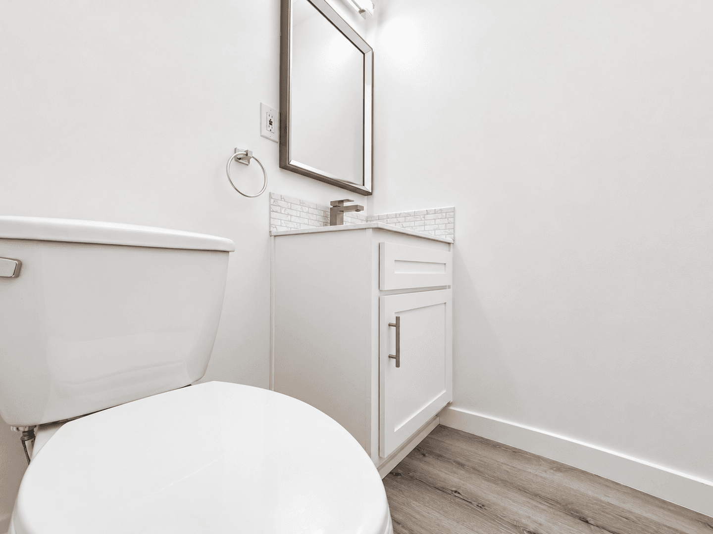 Valley Village Apartment: 5311 Corteen Pl
