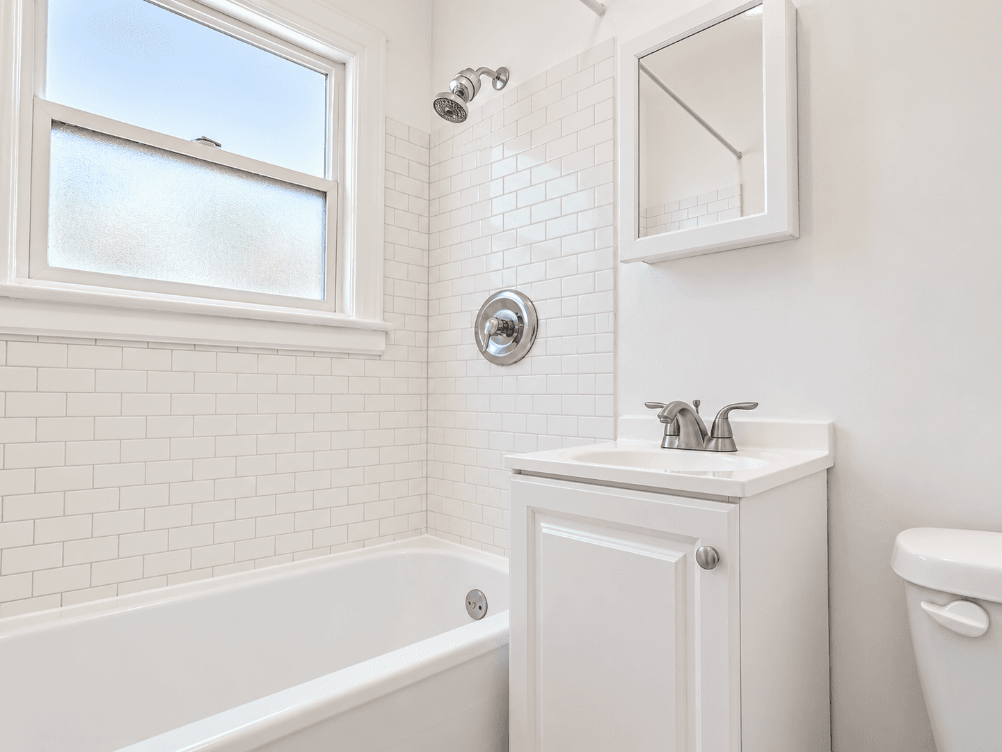 Los Angeles Apartment: 6358 Yucca St