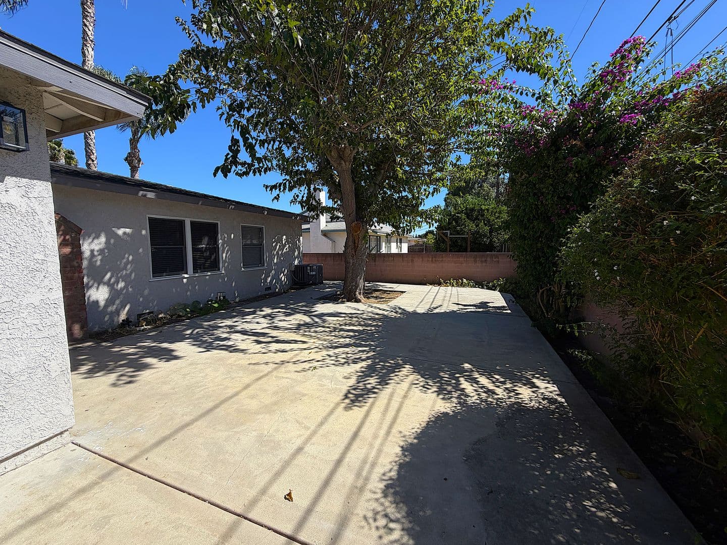 Granada Hills House: 11009 Danube Ave