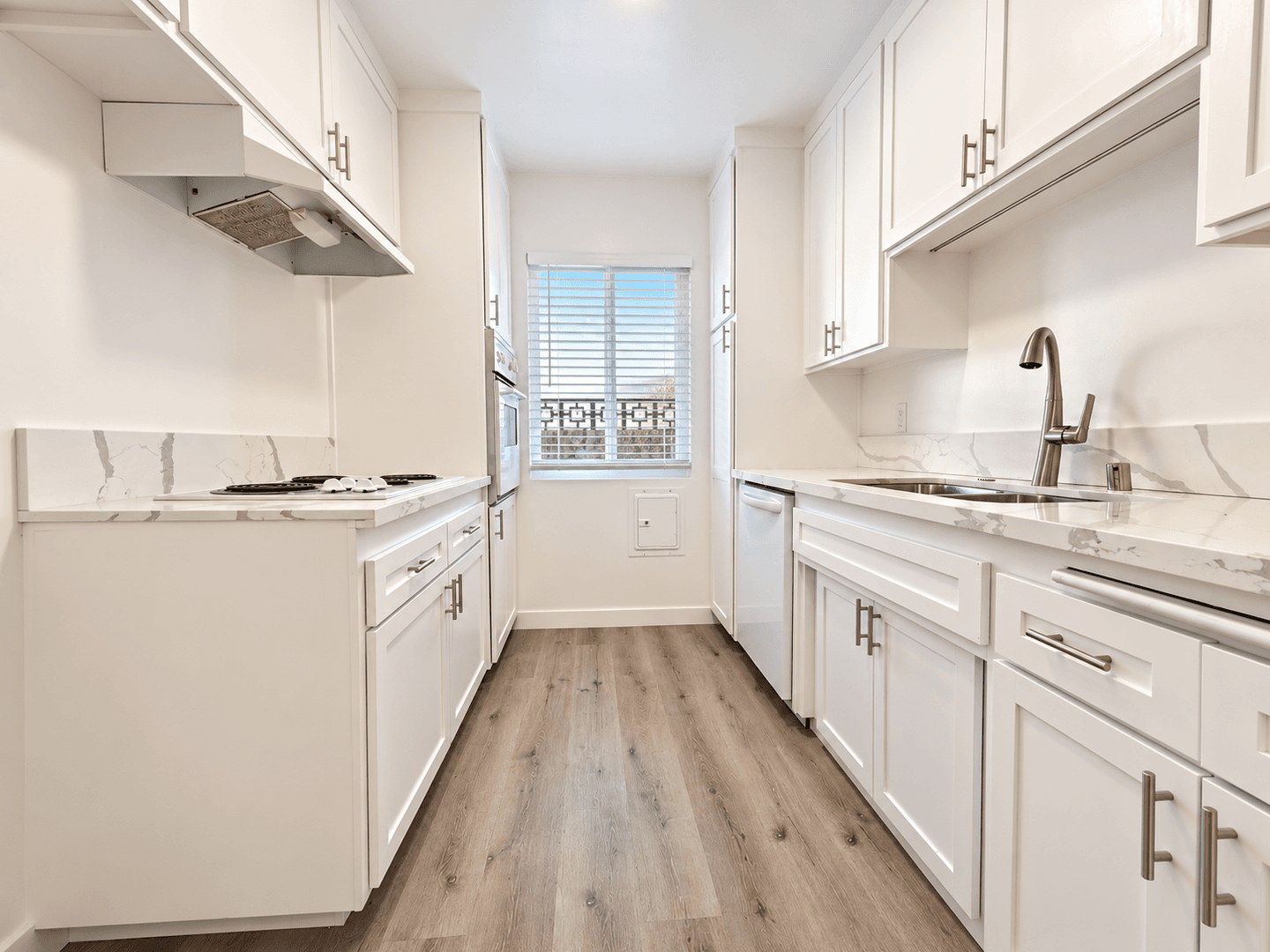 Valley Village Apartment: 5311 Corteen Pl
