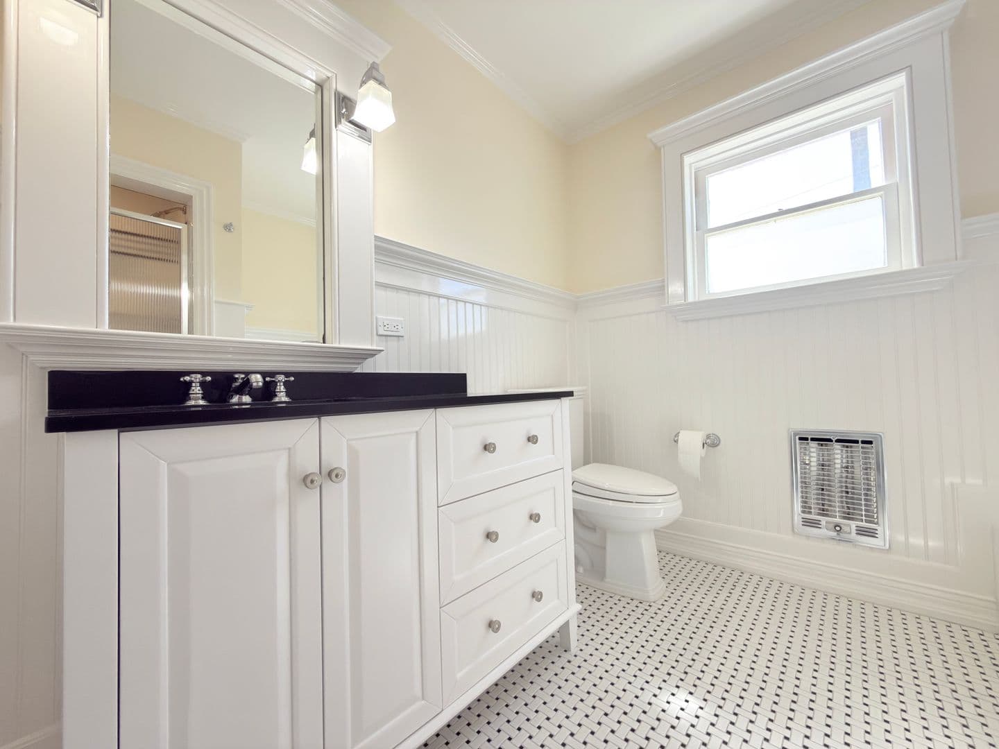 North Hollywood Apartment: 12550-12556 Oxnard St