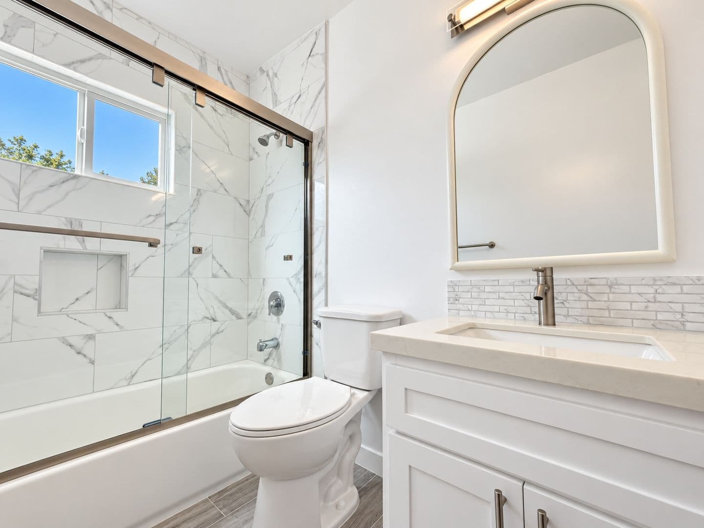 Valley Village Apartment: 5311 Corteen Pl