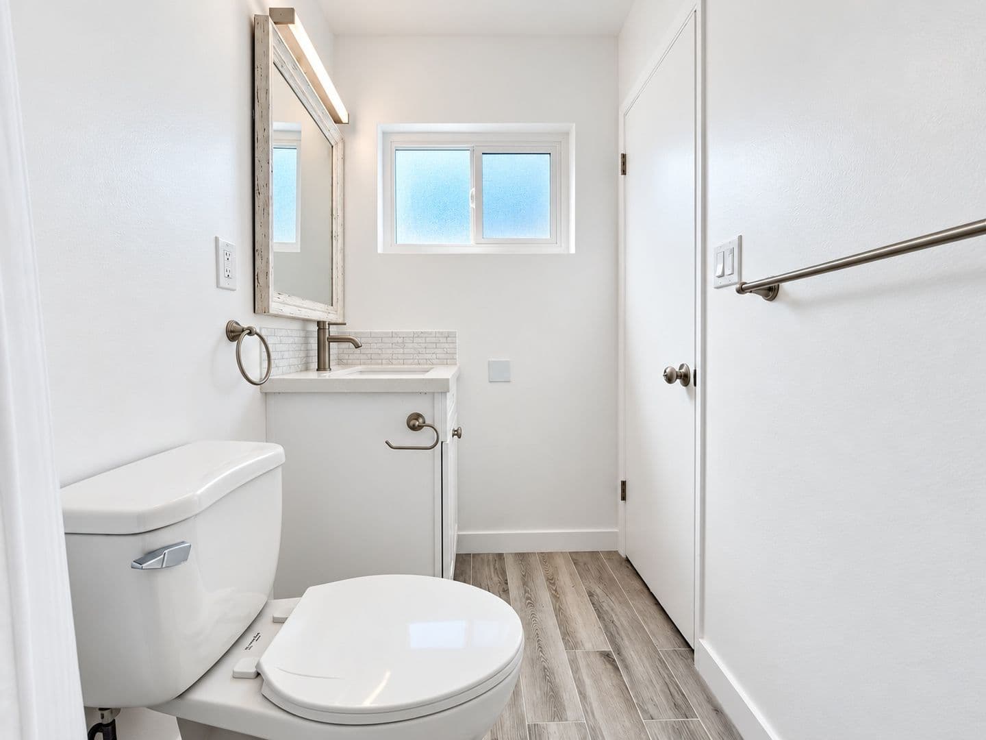 Valley Village Apartment: 5311 Corteen Pl
