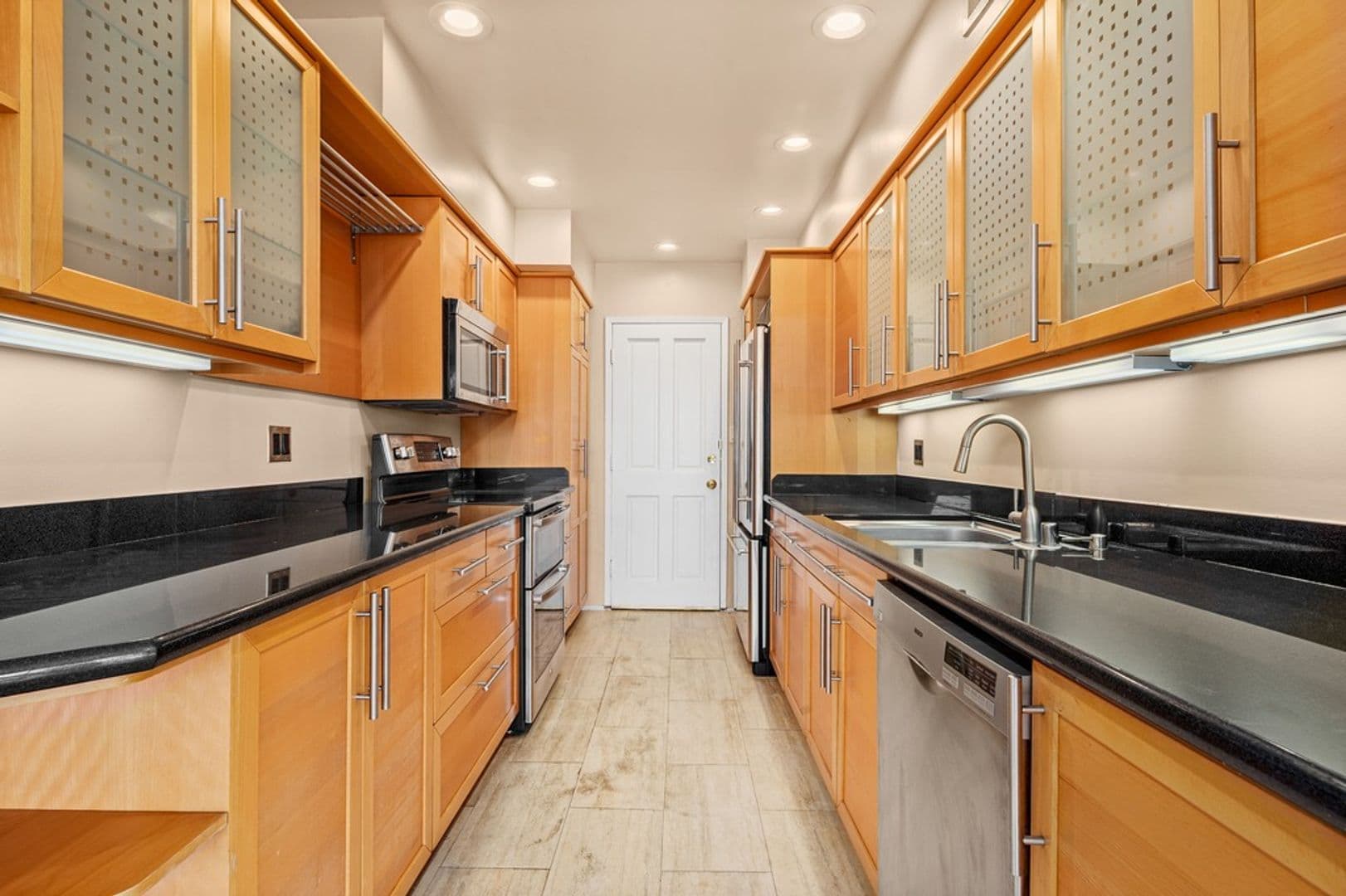 Sherman Oaks Condo: 4487 Colbath Ave., Apt. 301