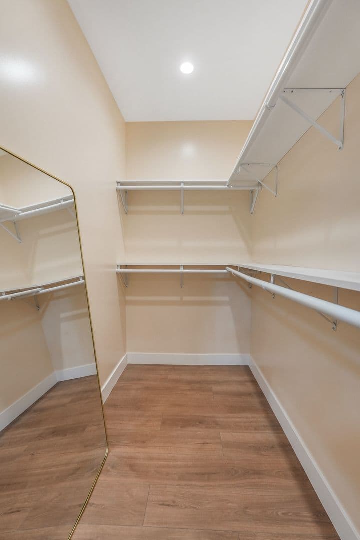 North Hollywood House: 11554 Arminta St