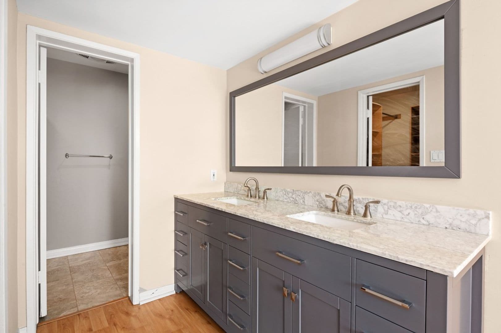 Sherman Oaks Condo: 4487 Colbath Ave., Apt. 301
