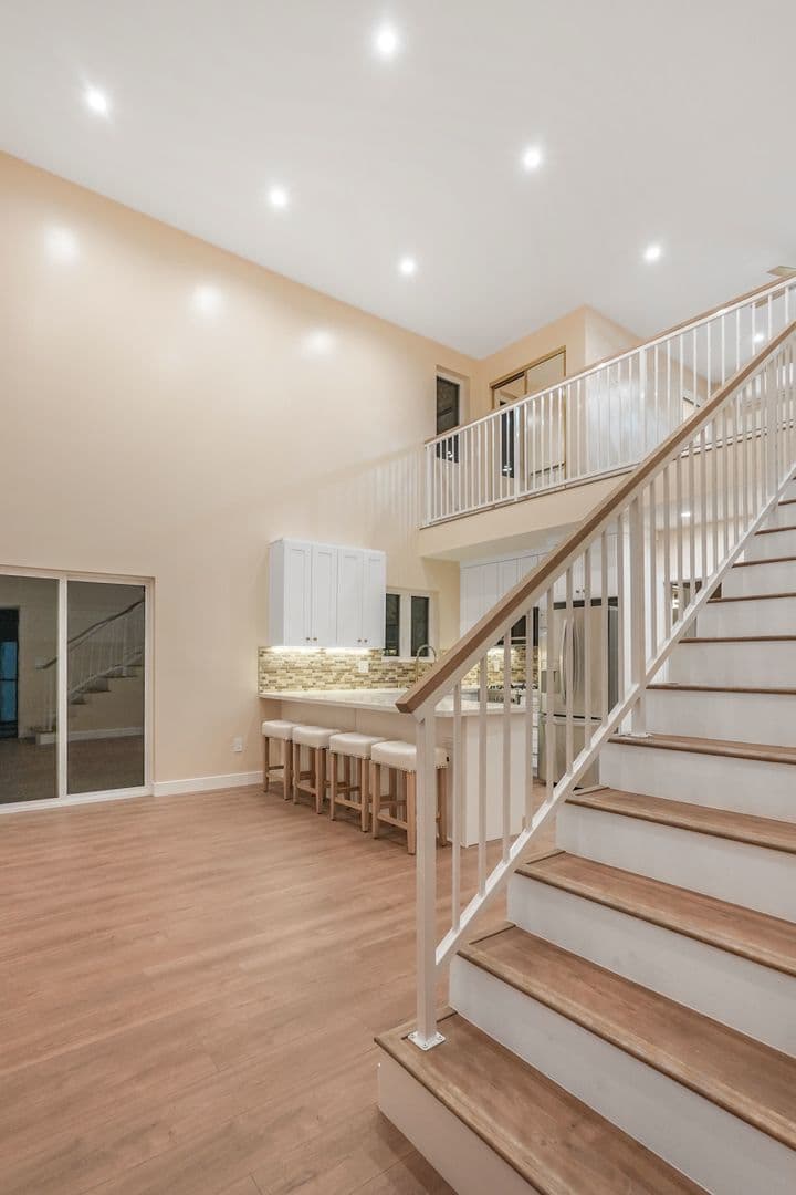 North Hollywood House: 11554 Arminta St
