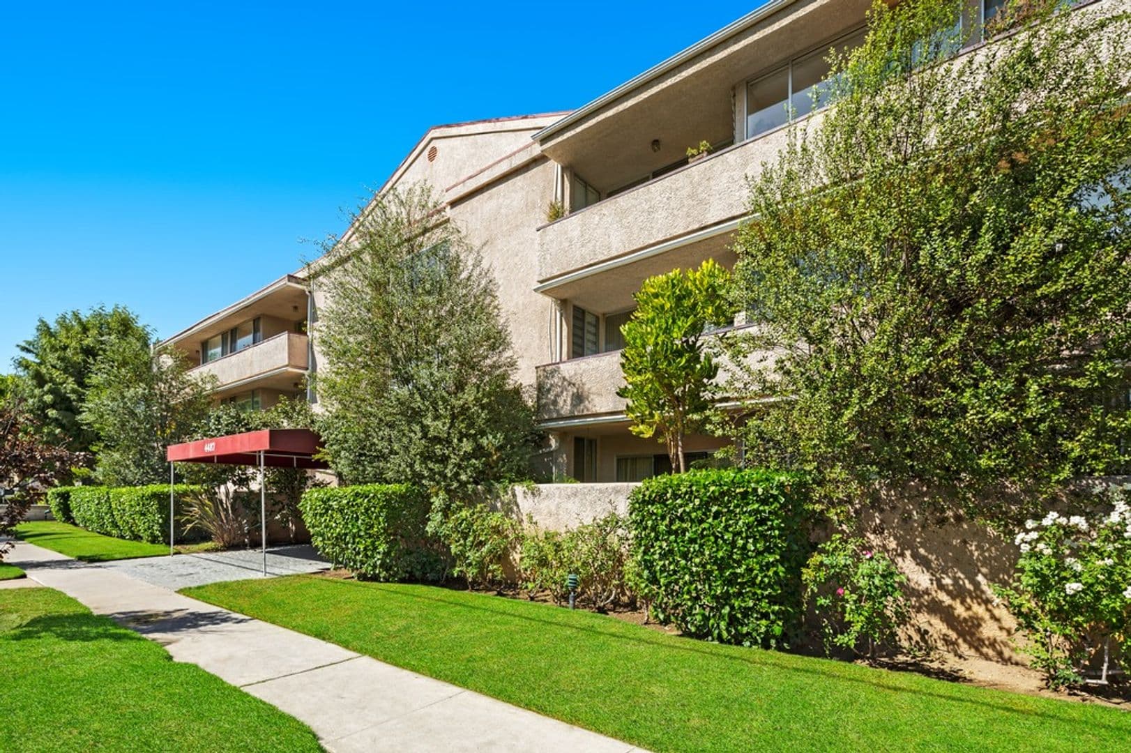 Sherman Oaks Condo: 4487 Colbath Ave., Apt. 301