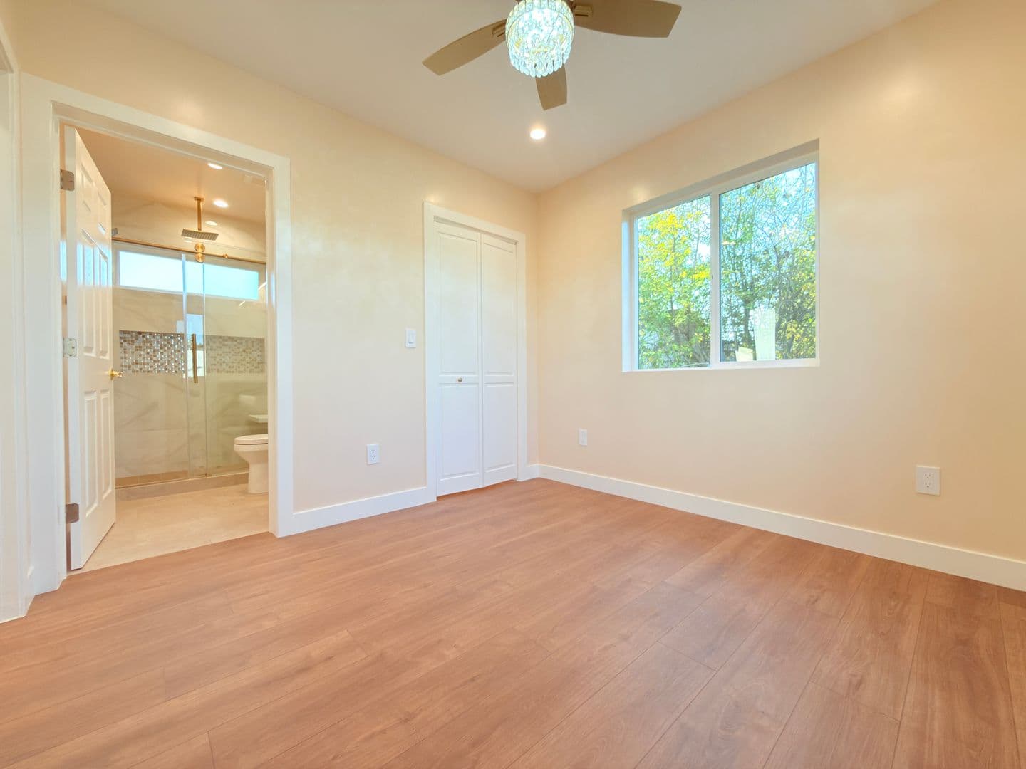 North Hollywood House: 11554 Arminta St
