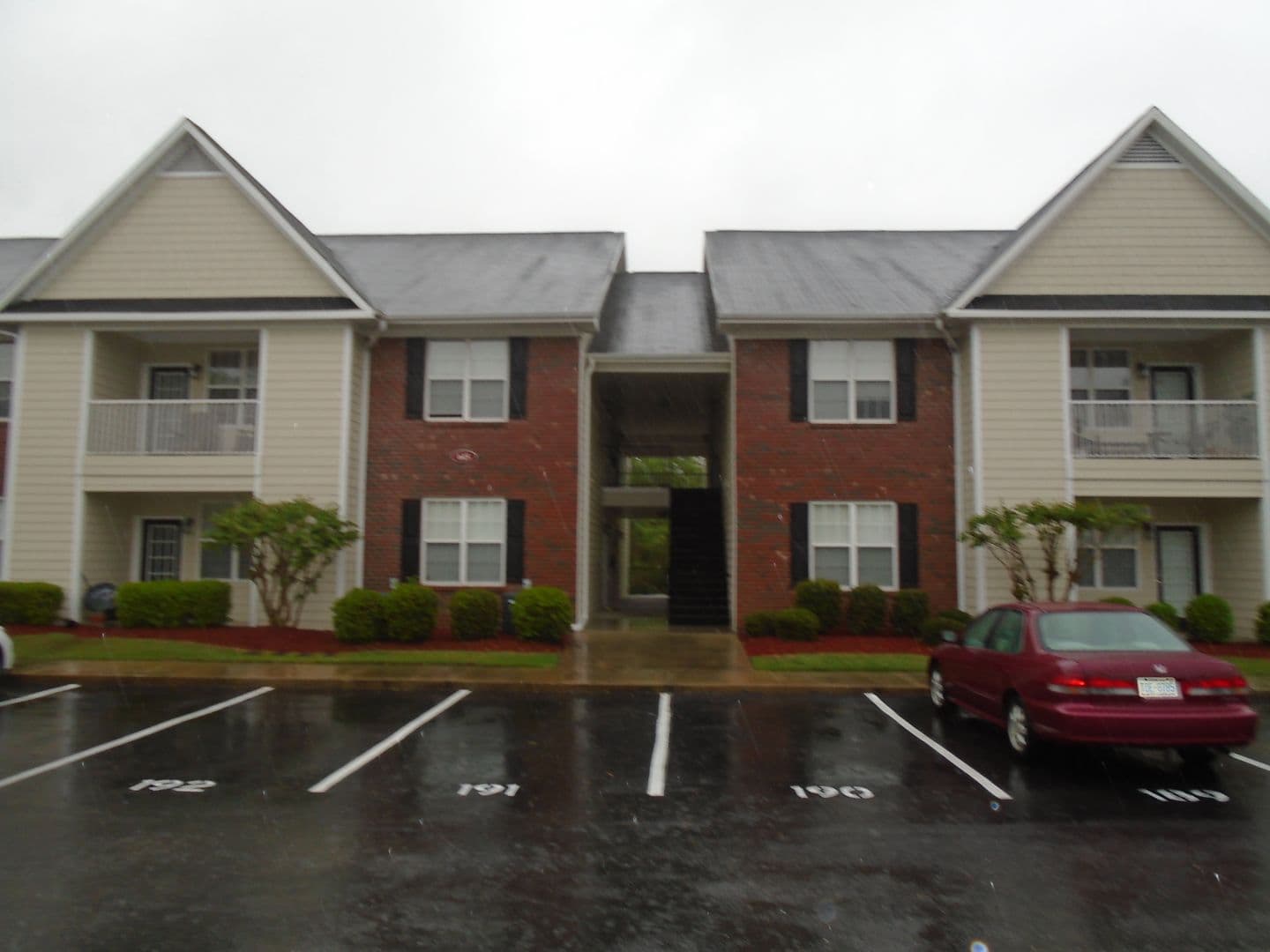 Fayetteville House: 645-103 Brandermill Rd