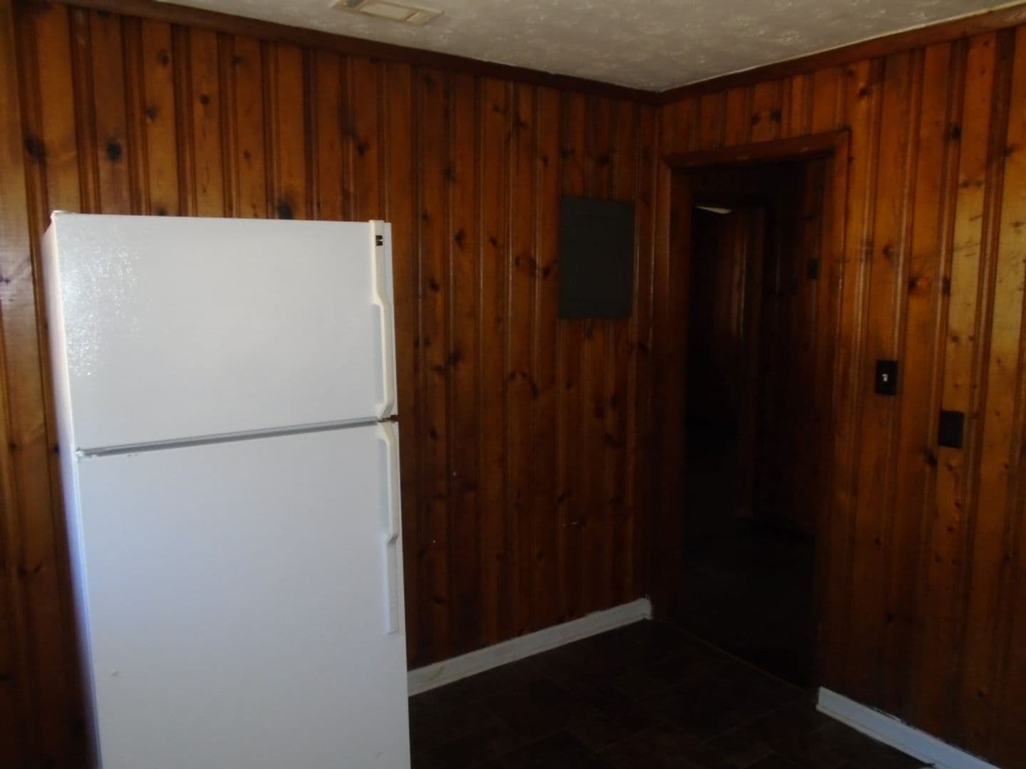 Fayetteville Apartment: 302 Old Shaw Rd.