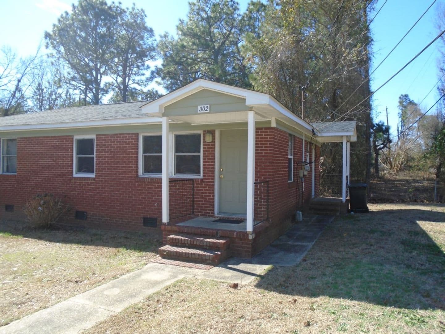 Fayetteville Apartment: 302 Old Shaw Rd.