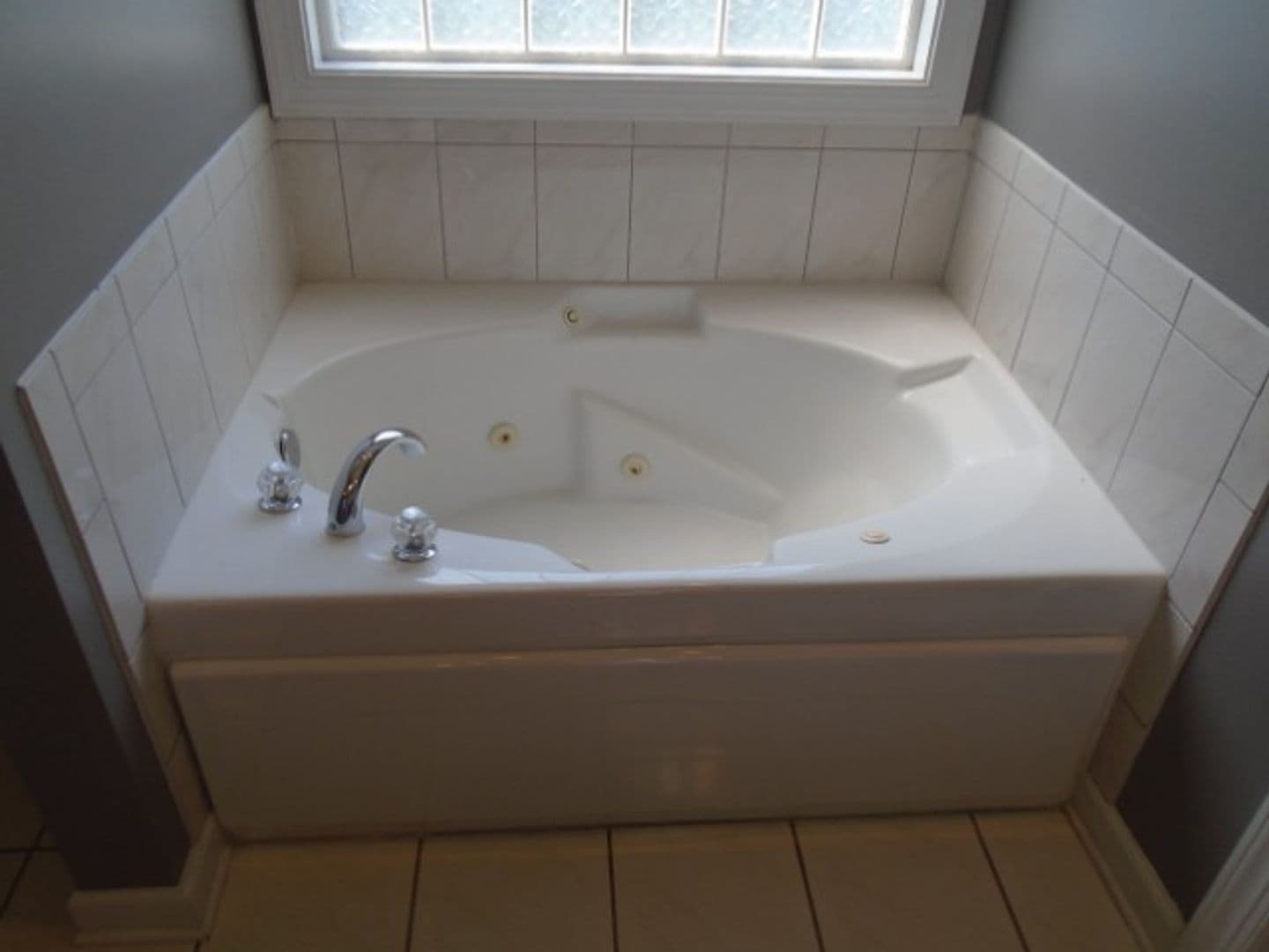 Fayetteville House: 3604 Talus Rd