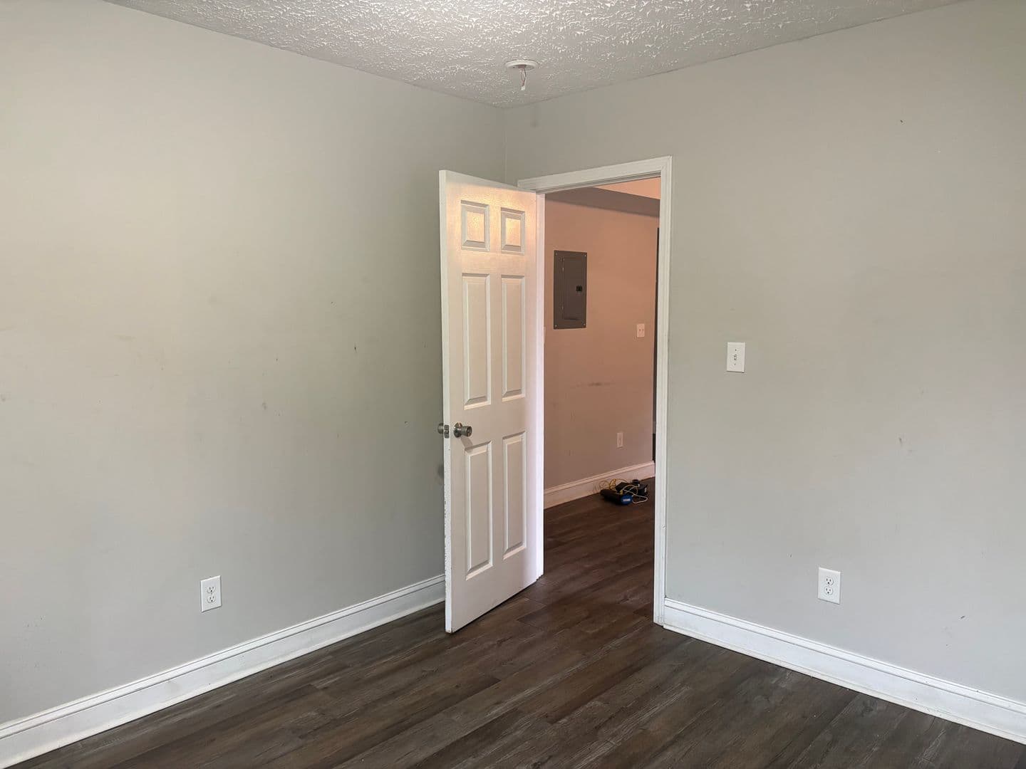 Fayetteville House: 3241 Chandler St.