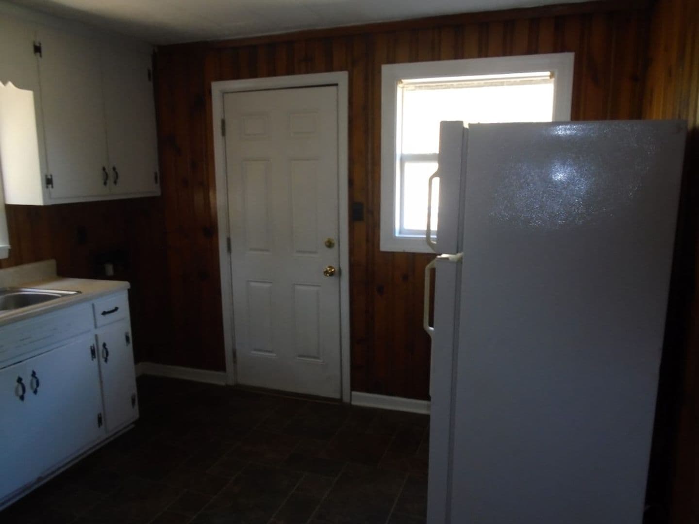 Fayetteville Apartment: 302 Old Shaw Rd.