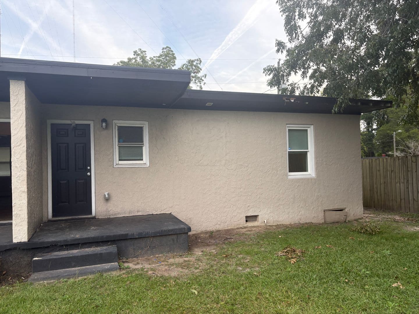 Fayetteville House: 3241 Chandler St.