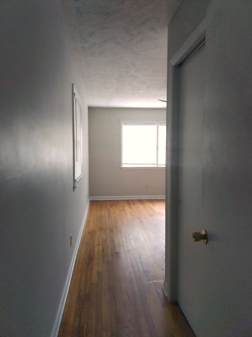 Fayetteville House: 7204 Standish Ct
