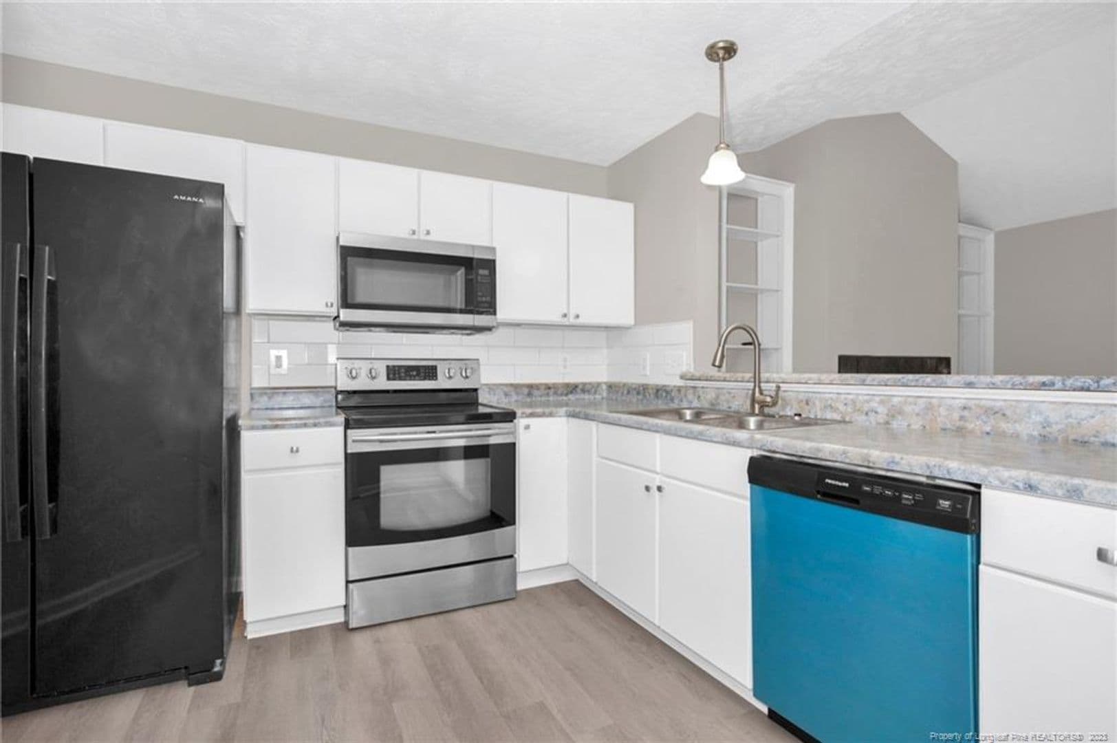 Fayetteville House: 382 Bubble Creek Court # 10