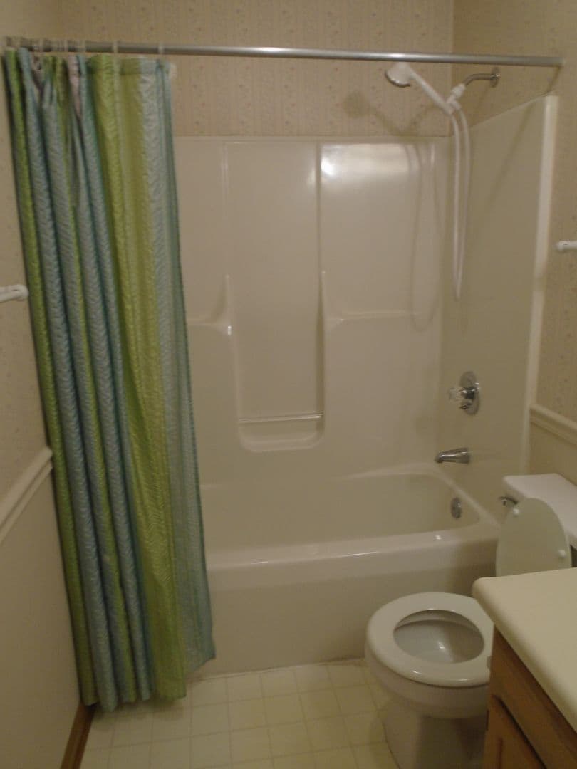 Fayetteville House: 921 Glen Reilly Dr.