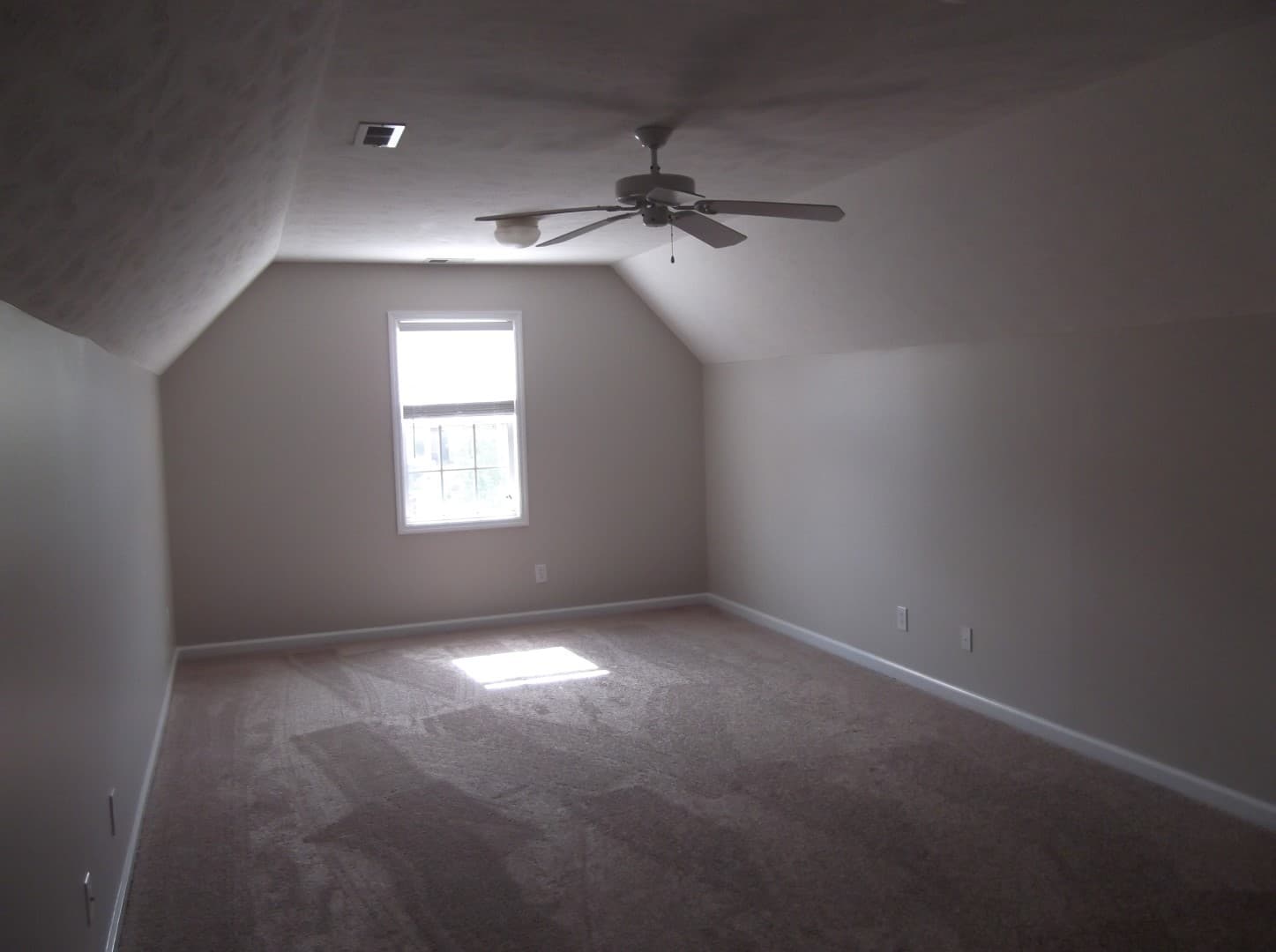 Hope Mills House: 2937 Piney Mountain
