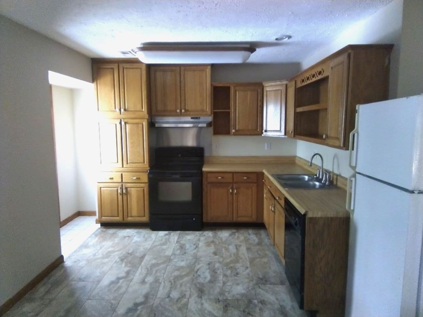 Hope Mills Apartment: 614-B Drypoint Ln.