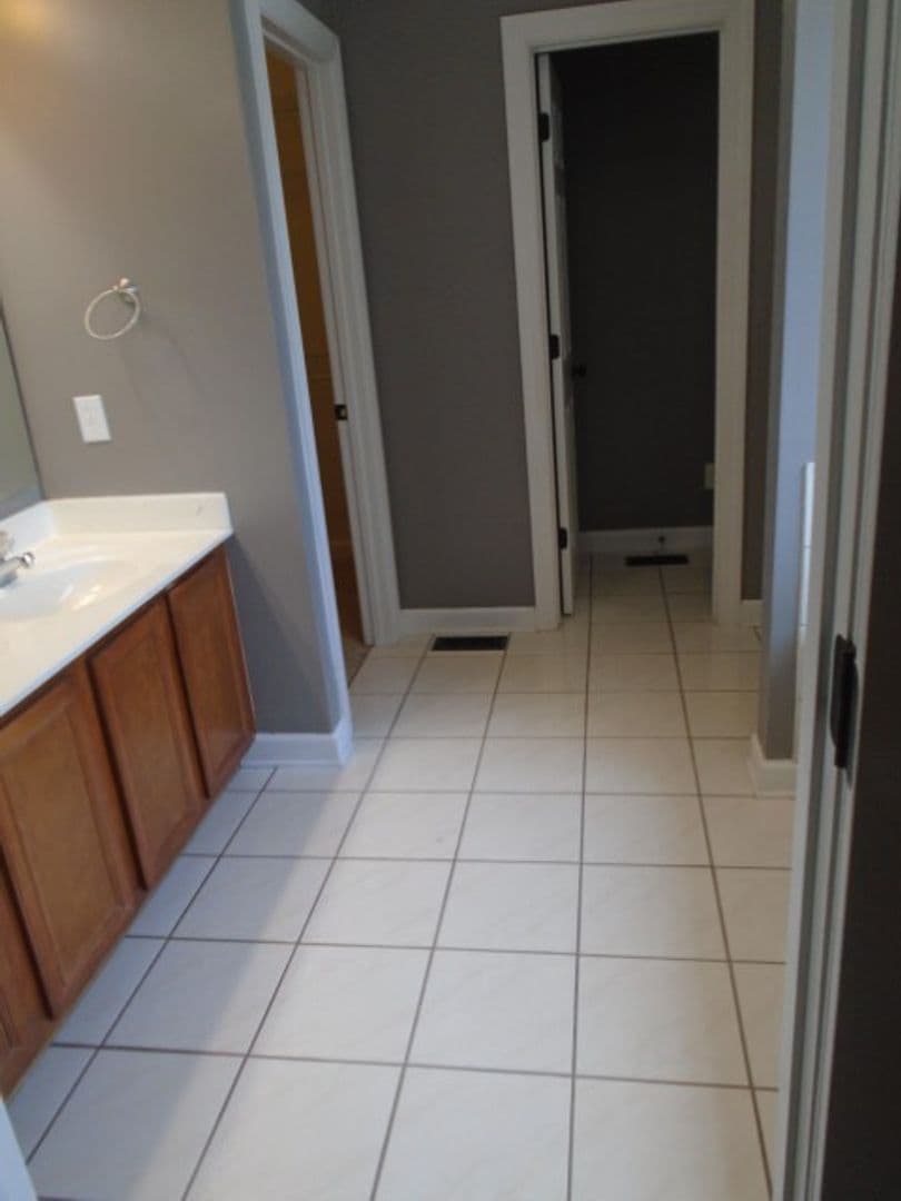 Fayetteville House: 3604 Talus Rd
