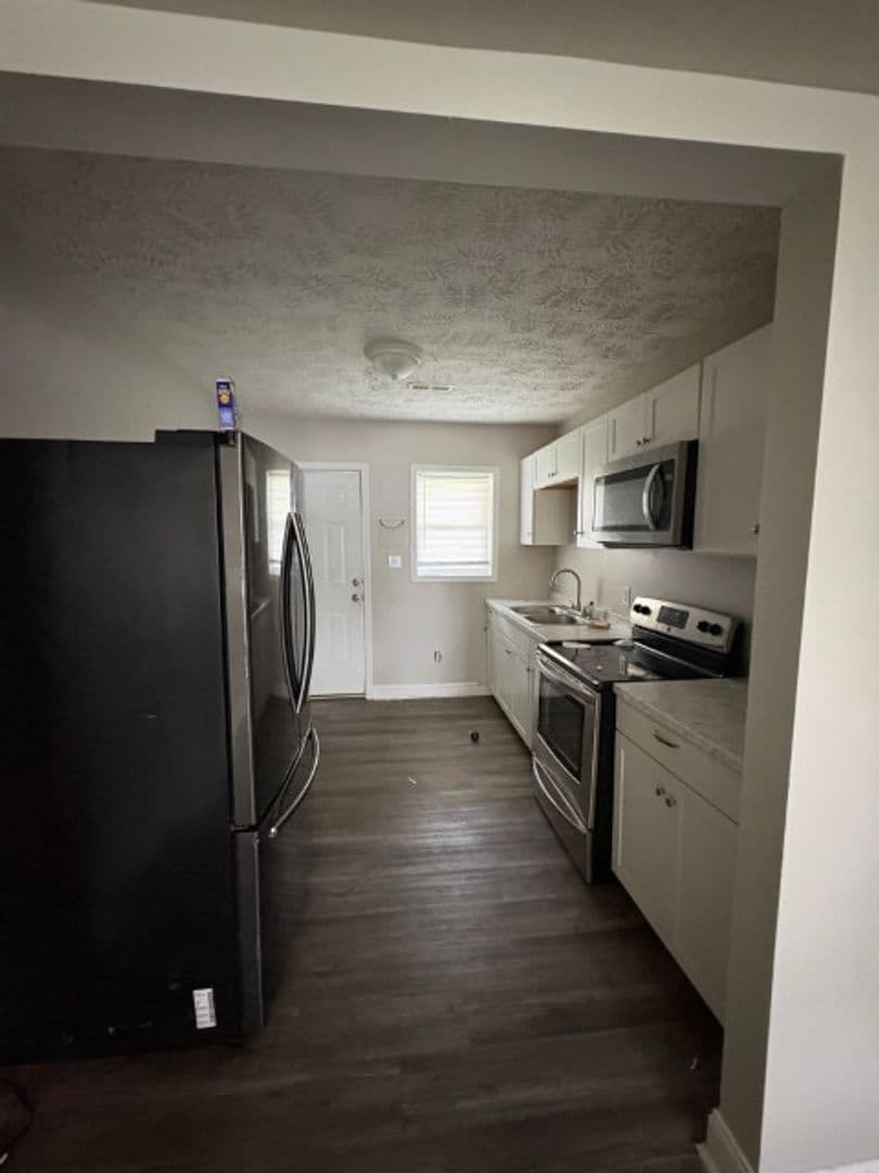 Fayetteville House: 3243 Chandler St.