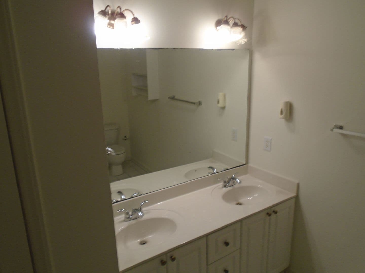 Fayetteville House: 645-103 Brandermill Rd