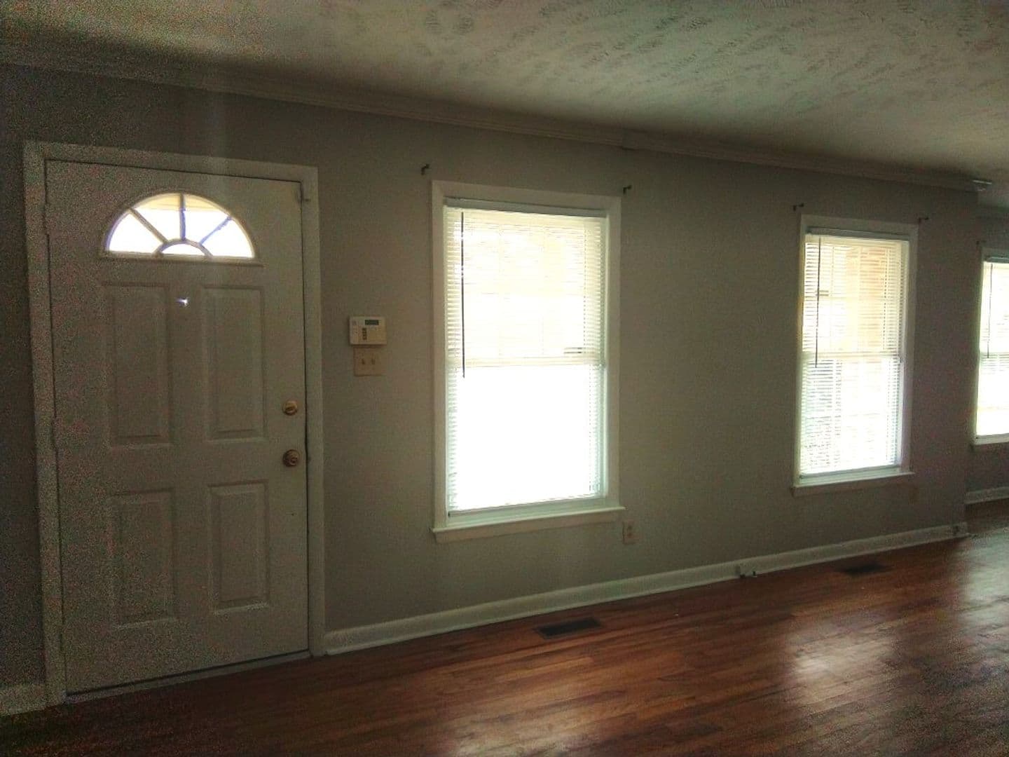 Fayetteville House: 7204 Standish Ct