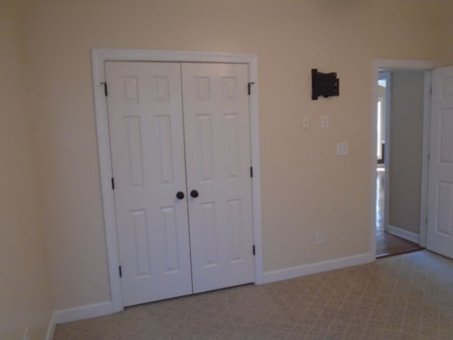 Fayetteville House: 3604 Talus Rd