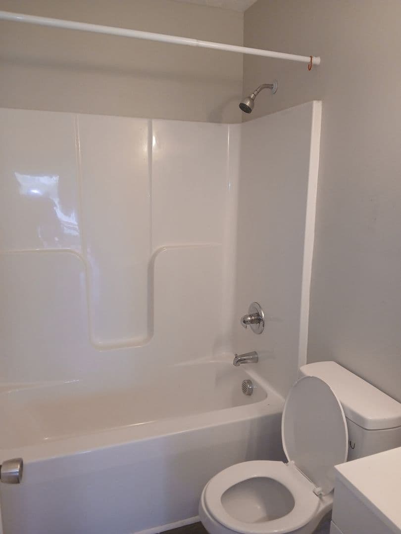 Fayetteville House: 3241 Chandler St.