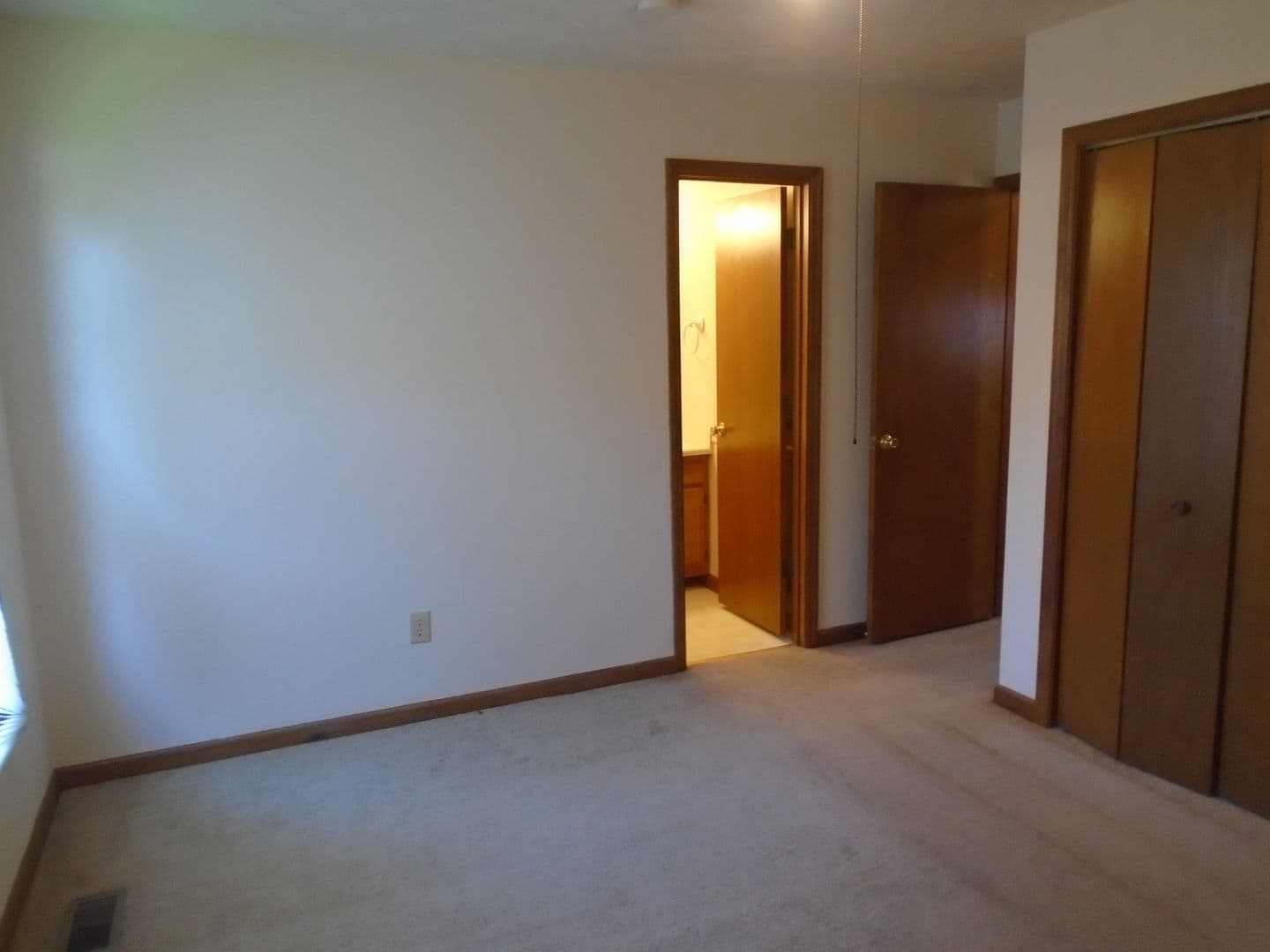 Fayetteville House: 921 Glen Reilly Dr.