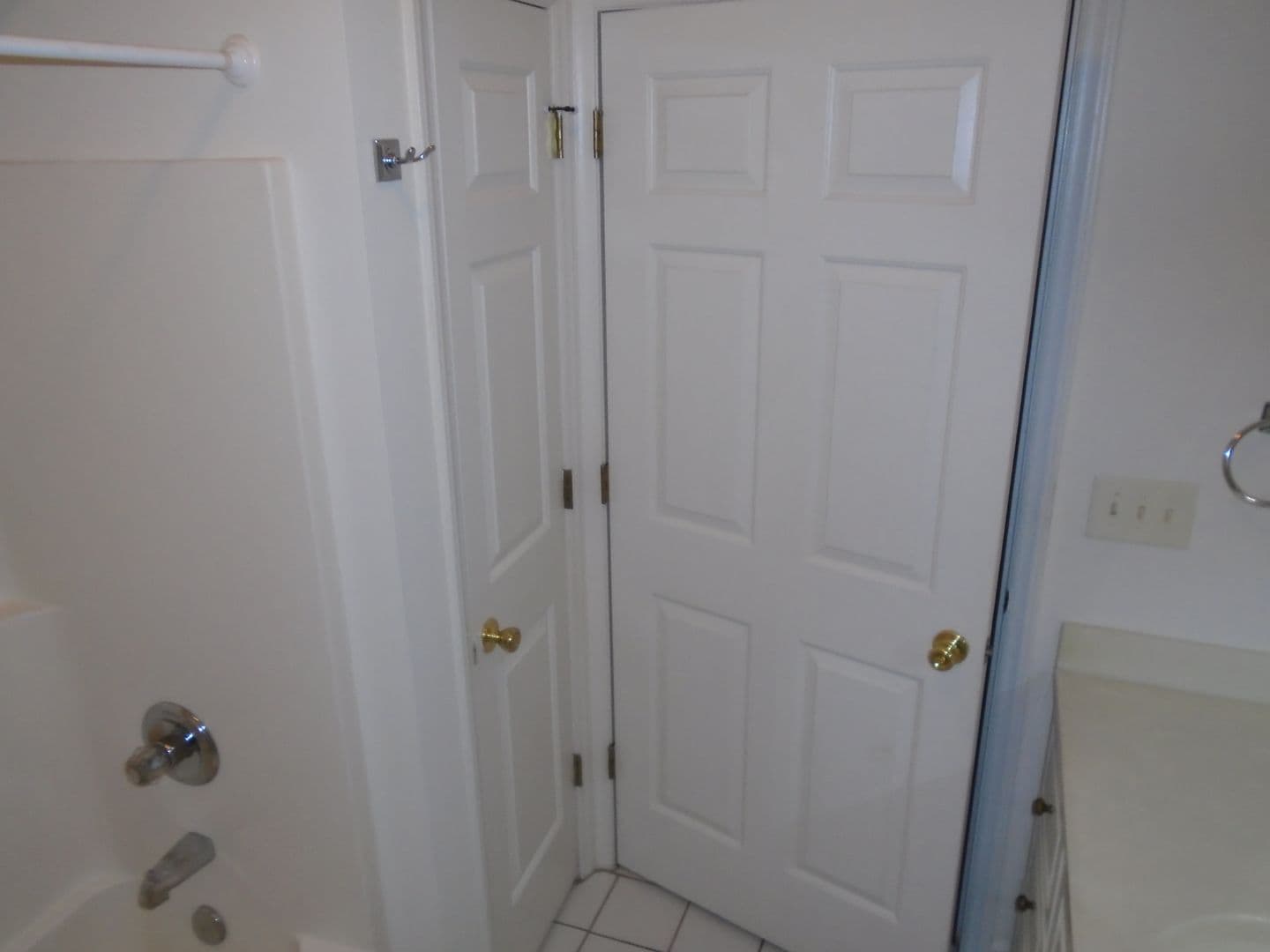 Fayetteville House: 645-103 Brandermill Rd