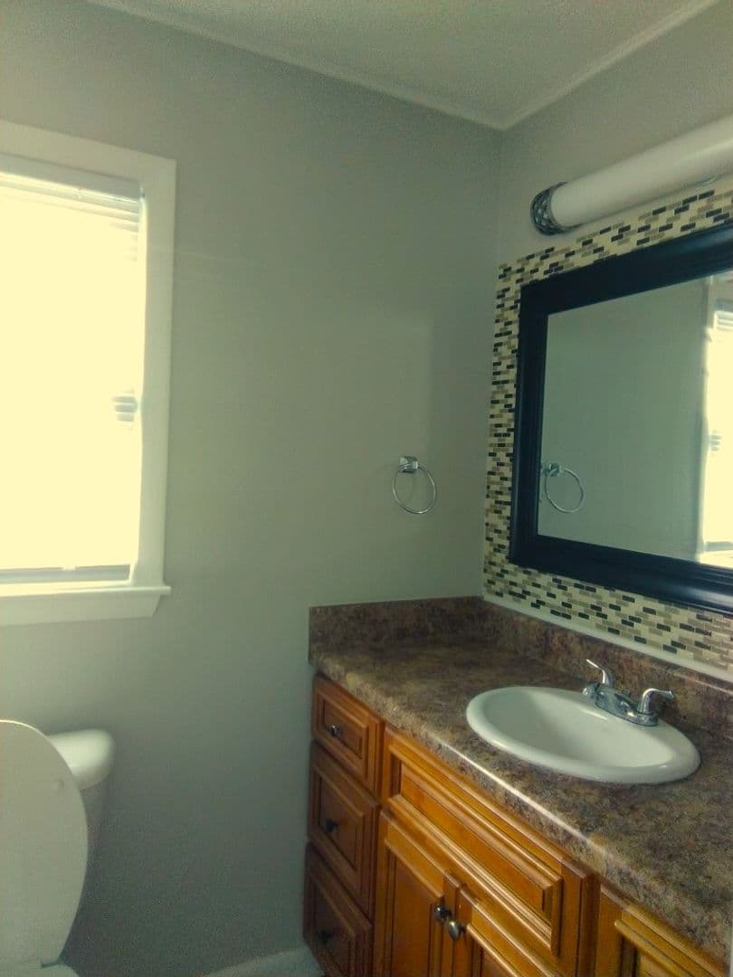Fayetteville House: 7204 Standish Ct