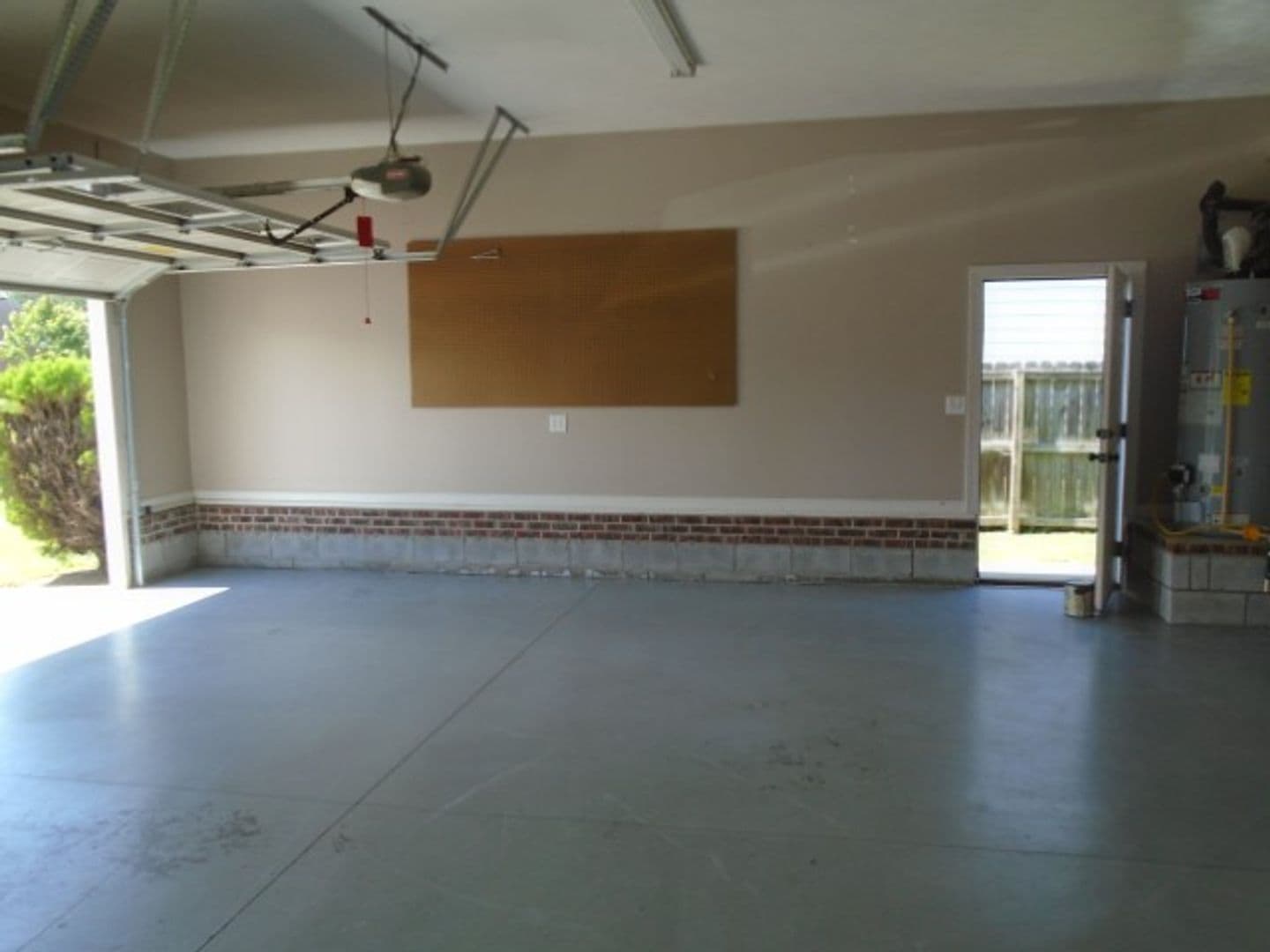 Fayetteville House: 3604 Talus Rd