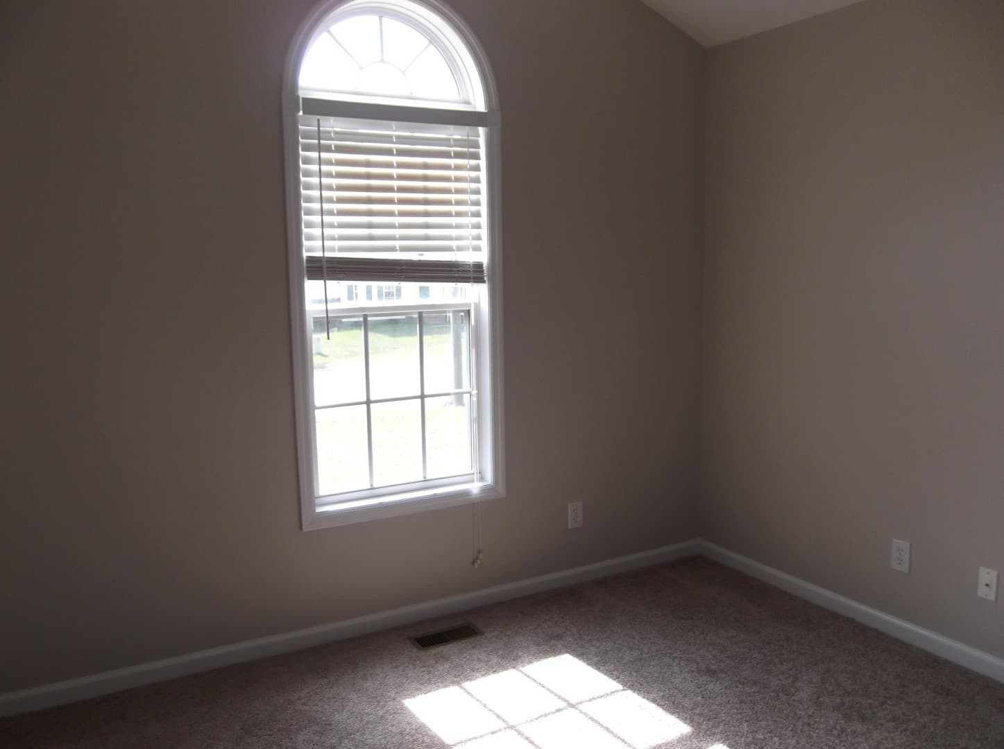 Hope Mills House: 2937 Piney Mountain