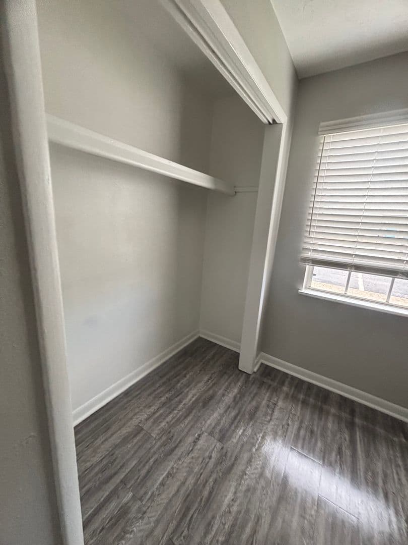 Albany Apartment: 2415 Dawson Rd