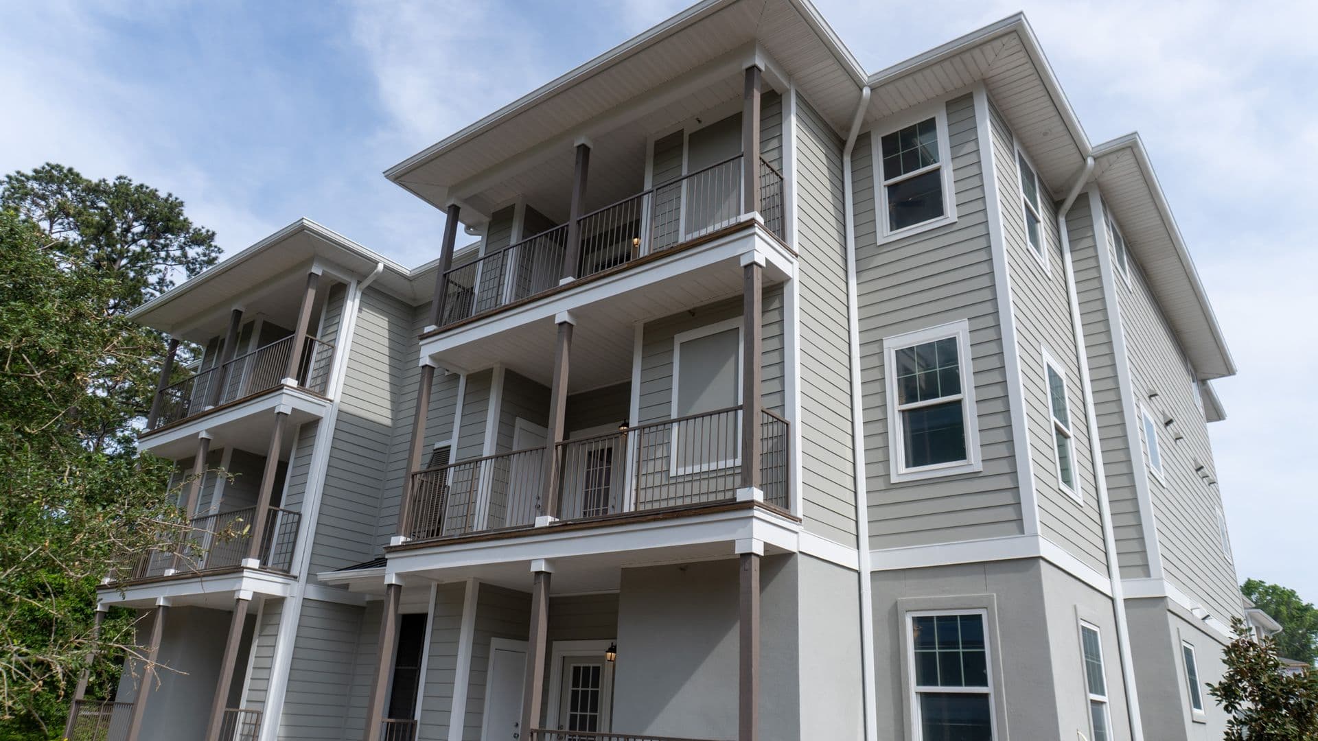 Beaufort Apartment: 2305 Pine Court S.