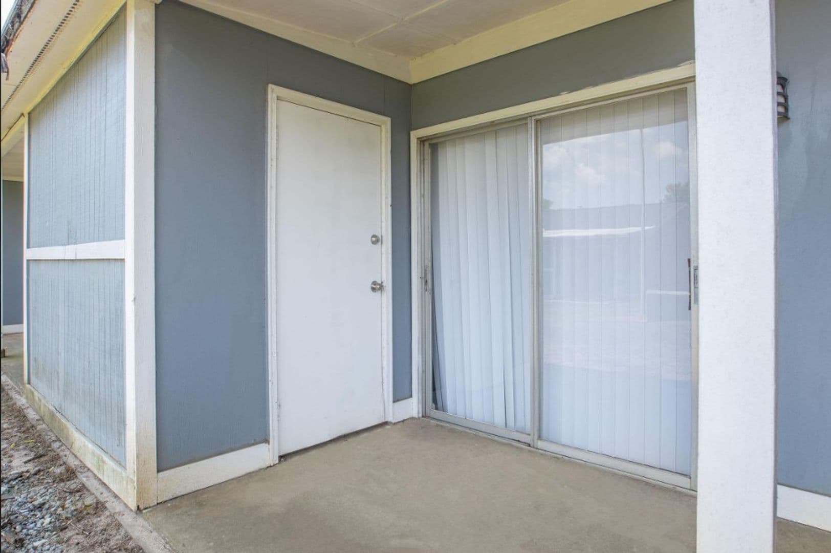 Warner Robins Apartment: 135 Ignico Drive