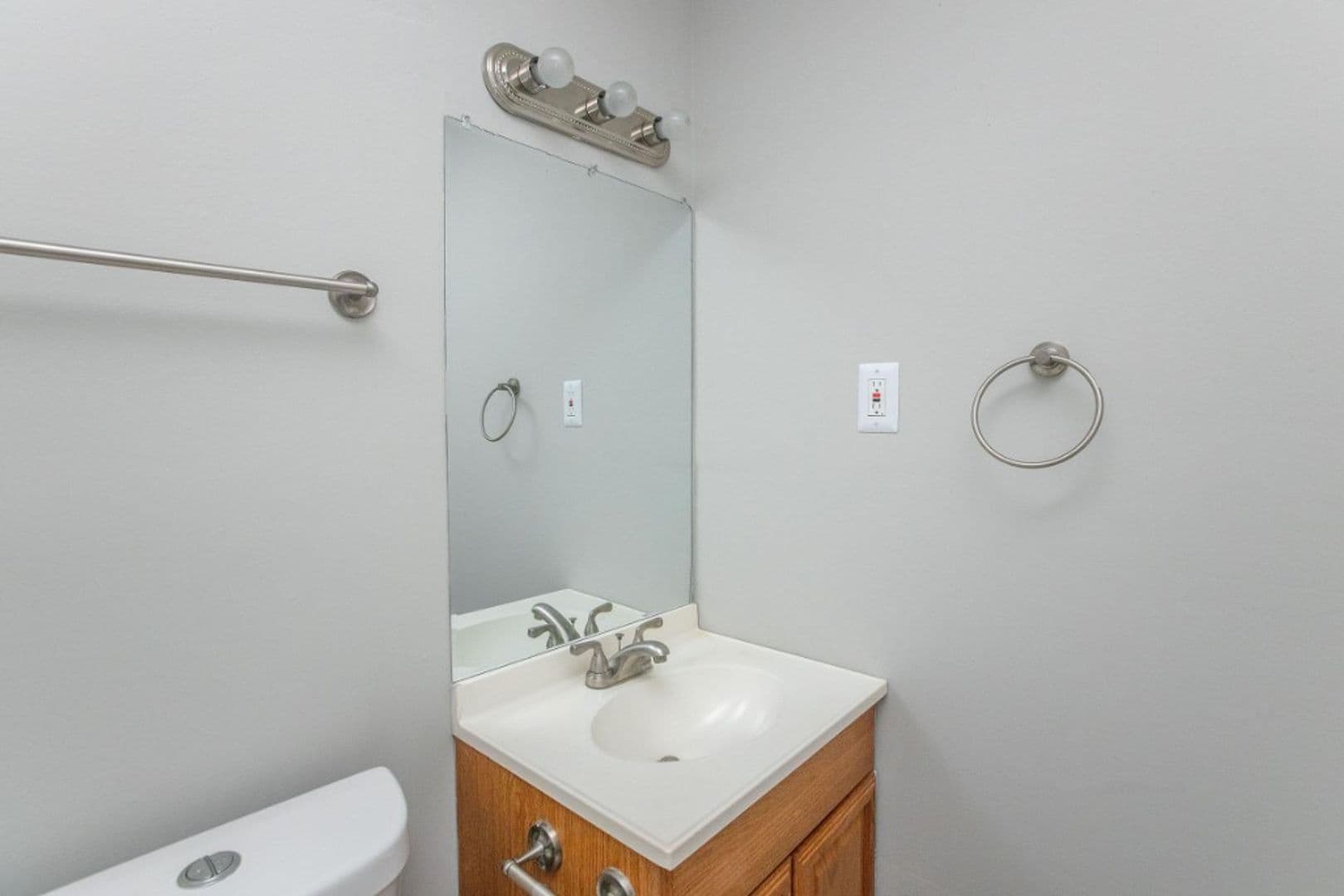 Warner Robins Apartment: 135 Ignico Drive